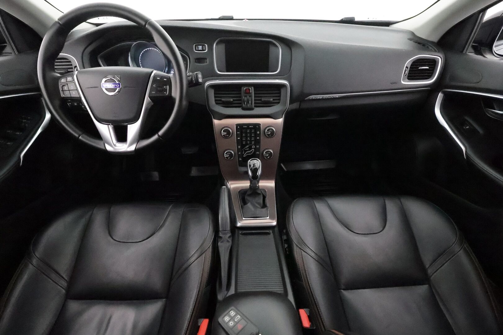 Volvo V40 Cross Country 2016 T3 Business aut ** Webasto / XENON-valot / Navi / P.Tutka / Nahkaverhoilu ** - Suomi-auto / Kahdet Renkaat