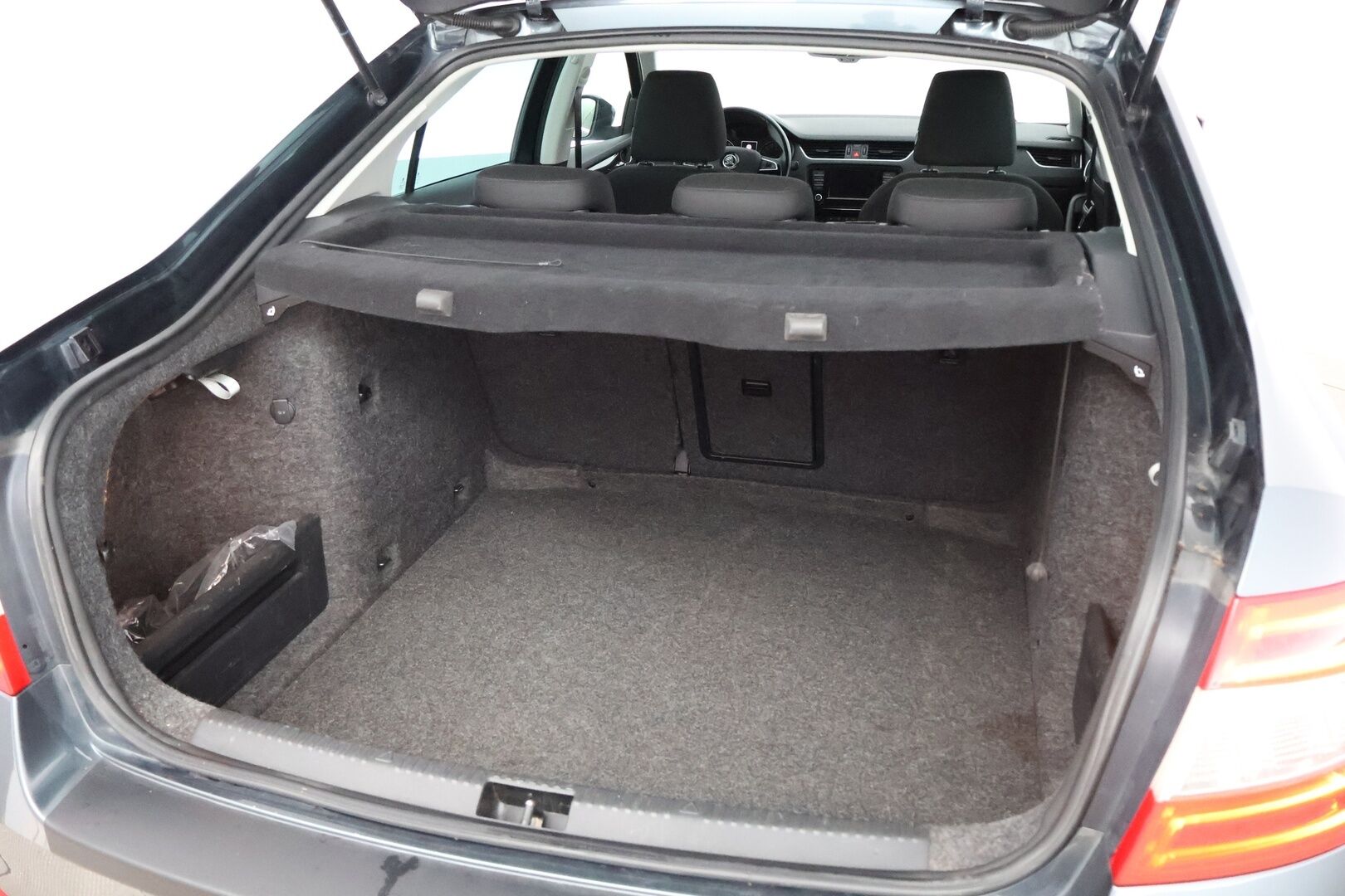 Skoda Octavia 2016 1,8 TSI 4x4 Style DSG Autom. - Suomiauto / KeylessGo / Vetokoukku / Peruutustutkat / Xenon / Lohko & Sisäpistoke / Juuri tullut Tampereelle!