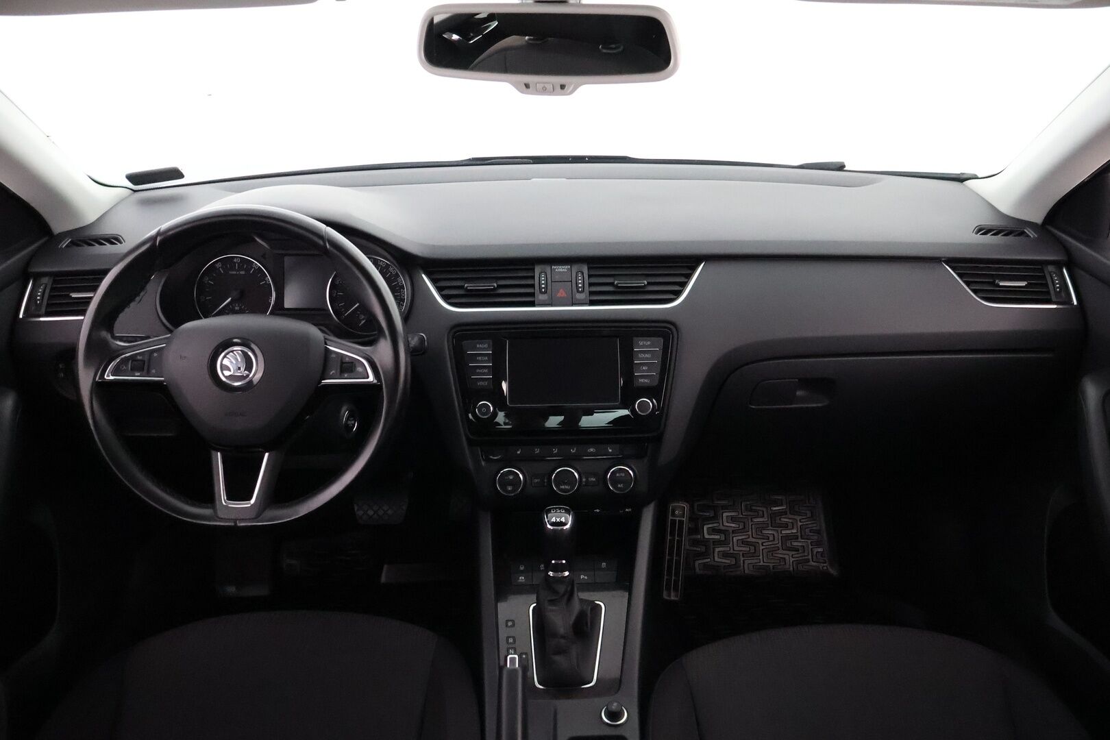 Skoda Octavia 2016 1,8 TSI 4x4 Style DSG Autom. - Suomiauto / KeylessGo / Vetokoukku / Peruutustutkat / Xenon / Lohko & Sisäpistoke / Juuri tullut Tampereelle!