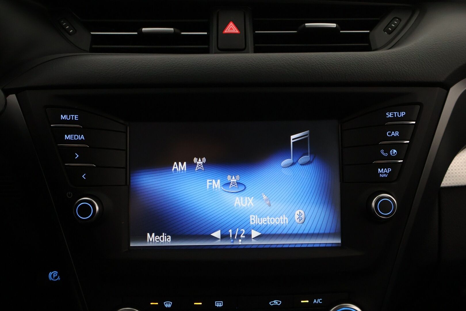 Toyota Avensis 2016 1,8 Valvematic Active Touring Sports Multidrive S - Suomiauto / 2-omisteinen / Vetokoukku / Peruutuskamera / Vakkari / Navi / Lohko & Sisäpistoke / Juuri saapunut!