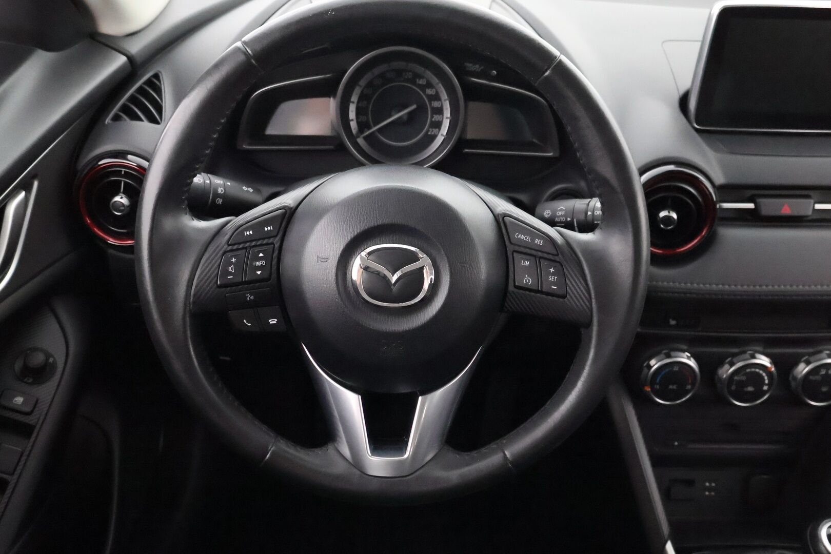 Mazda CX-3 2016 2,0 (120) SKYACTIV-G Premium Plus 6MT EA3 - Suomiauto / Peruutuskamera / Lohkolämmitin / Vakkari / KeyLess / LED / Juuri tullut Tampereelle!