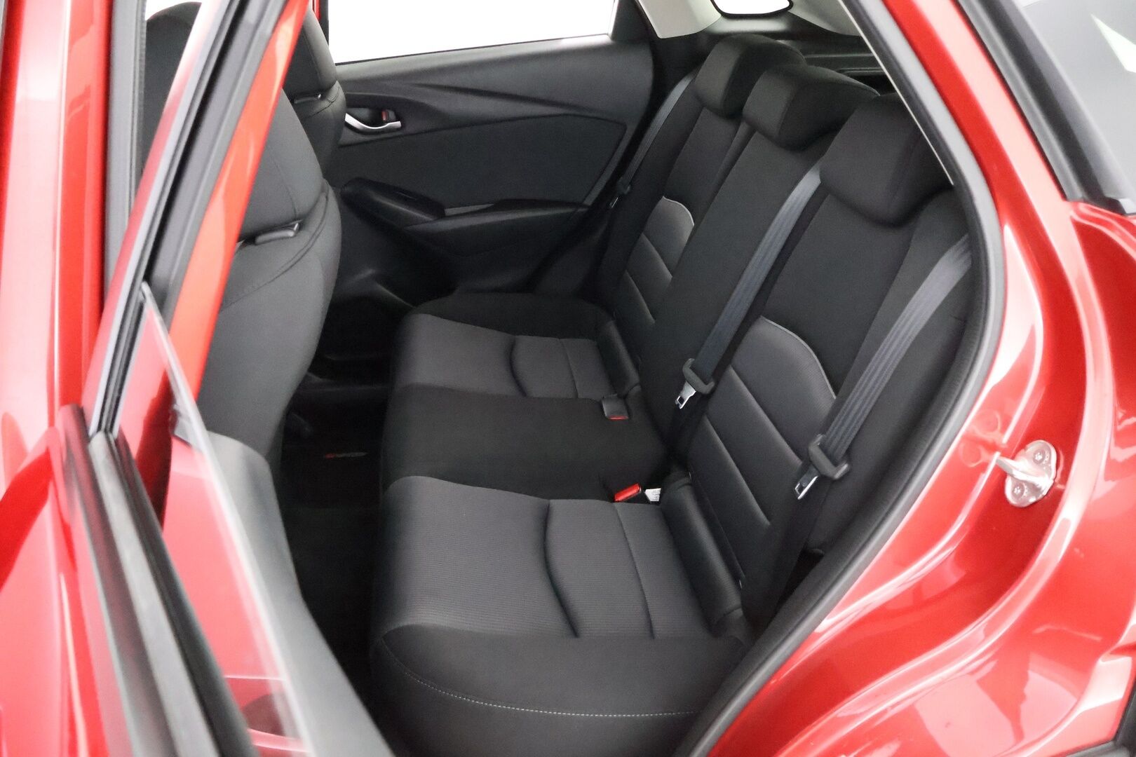 Mazda CX-3 2016 2,0 (120) SKYACTIV-G Premium Plus 6MT EA3 - Suomiauto / Peruutuskamera / Lohkolämmitin / Vakkari / KeyLess / LED / Juuri tullut Tampereelle!