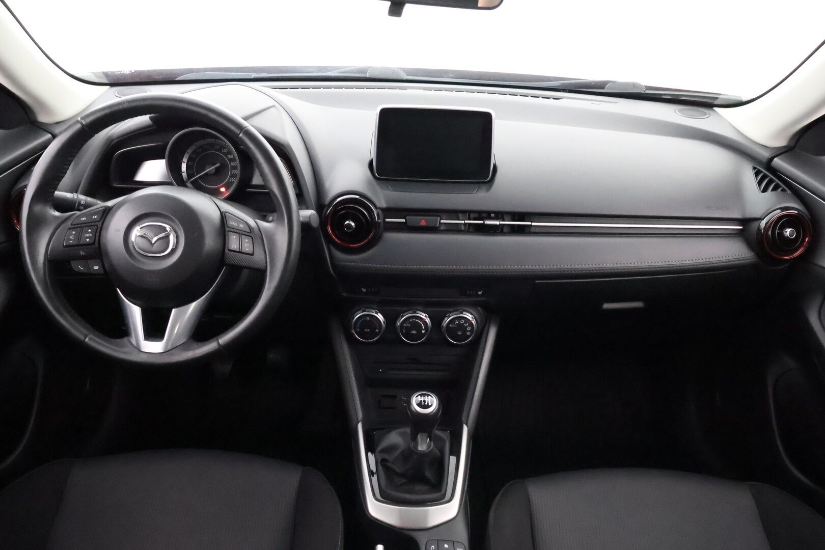 Mazda CX-3 2016 2,0 (120) SKYACTIV-G Premium Plus 6MT EA3 - Suomiauto / Peruutuskamera / Lohkolämmitin / Vakkari / KeyLess / LED / Juuri tullut Tampereelle!