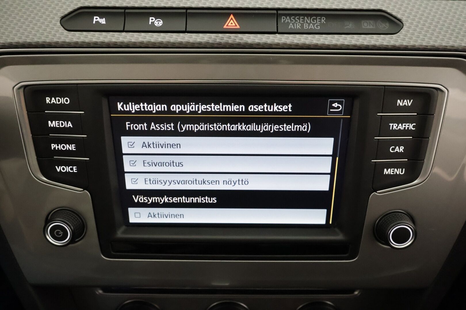 Volkswagen Passat 2017 Variant Alltrack 2,0 TDI 140 kW (190 hv) 4MOTION DSG Winter Edition * ACC / Webasto / Koukku / LED * - Neliveto / Kahdet Renkaat / Suomi-auto - HULLUT AVAJAISHULINAT KORKOTARJOUS 3,29 %