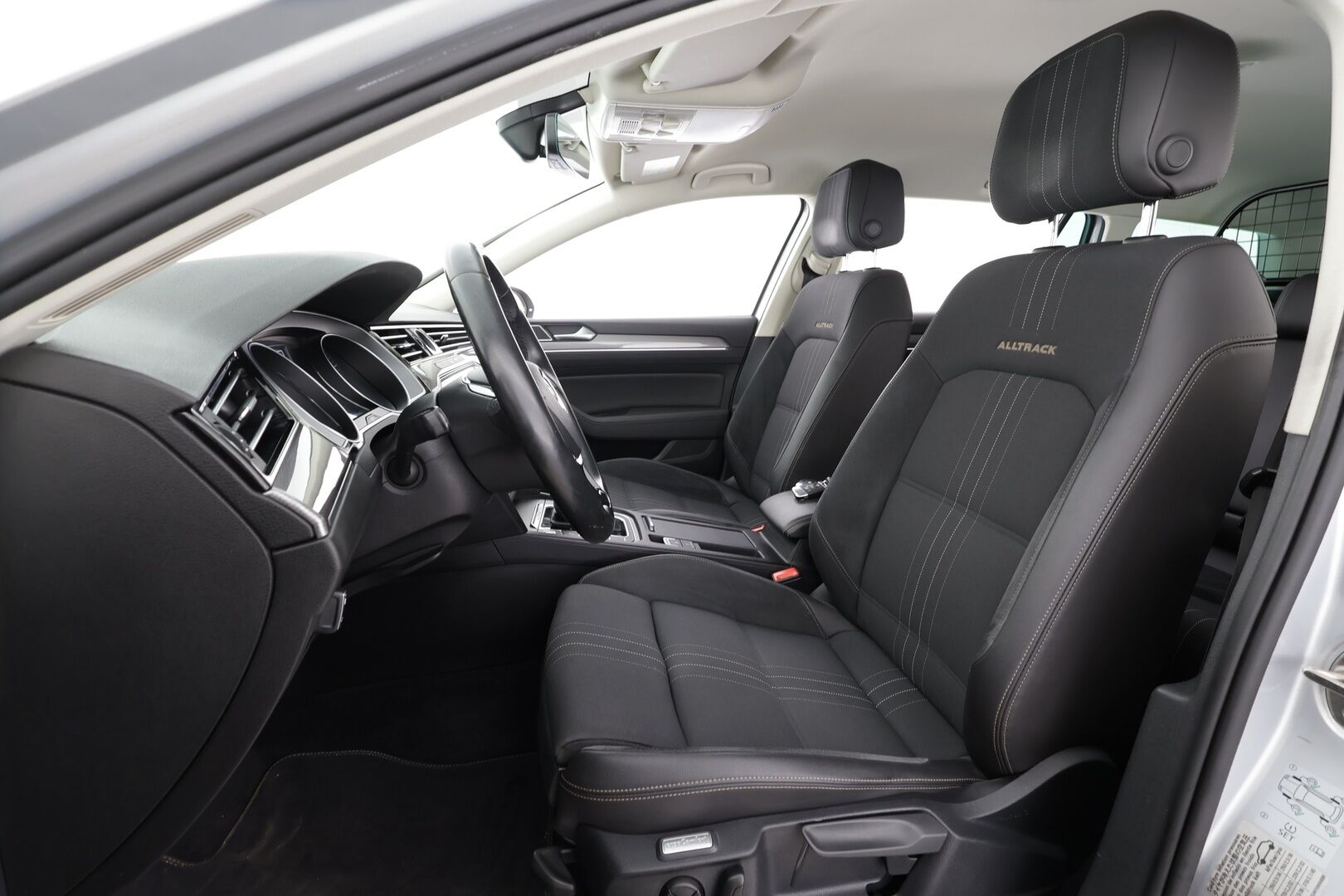 Volkswagen Passat 2017 Variant Alltrack 2,0 TDI 140 kW (190 hv) 4MOTION DSG Winter Edition * ACC / Webasto / Koukku / LED * - Neliveto / Kahdet Renkaat / Suomi-auto