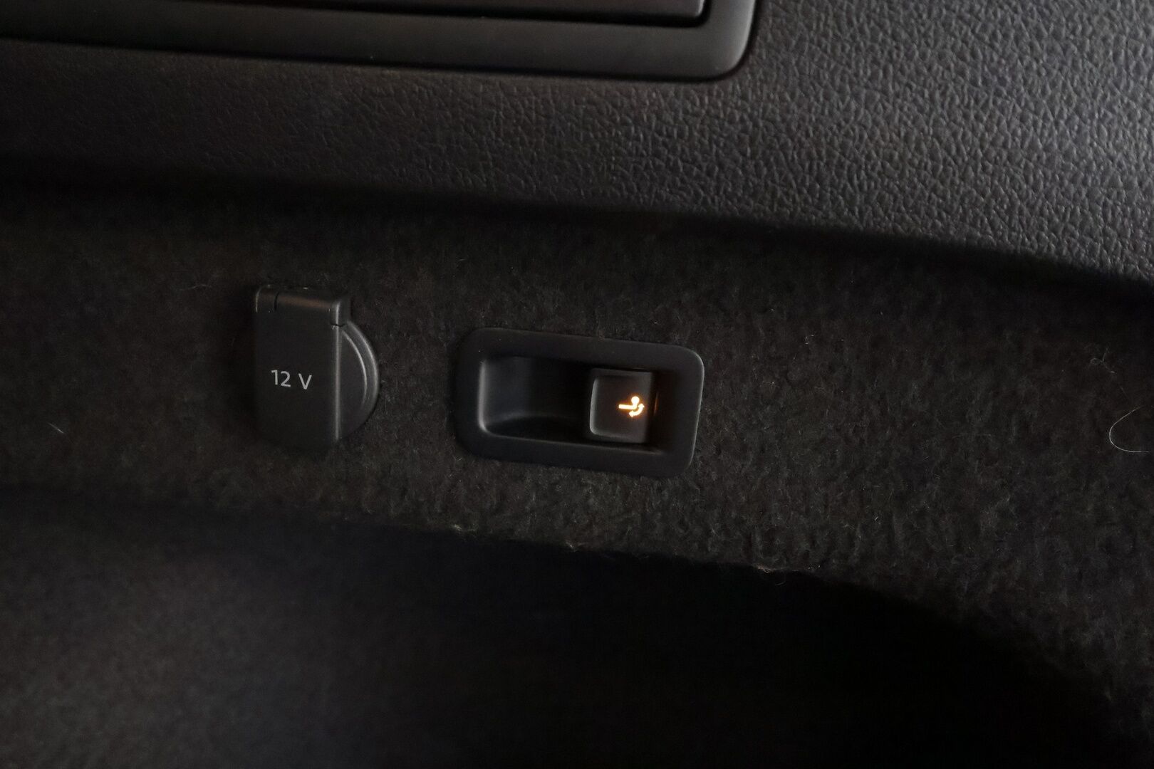 Volkswagen Passat 2017 Variant Alltrack 2,0 TDI 140 kW (190 hv) 4MOTION DSG Winter Edition * ACC / Webasto / Koukku / LED * - Neliveto / Kahdet Renkaat / Suomi-auto - HULLUT AVAJAISHULINAT KORKOTARJOUS 3,29 %