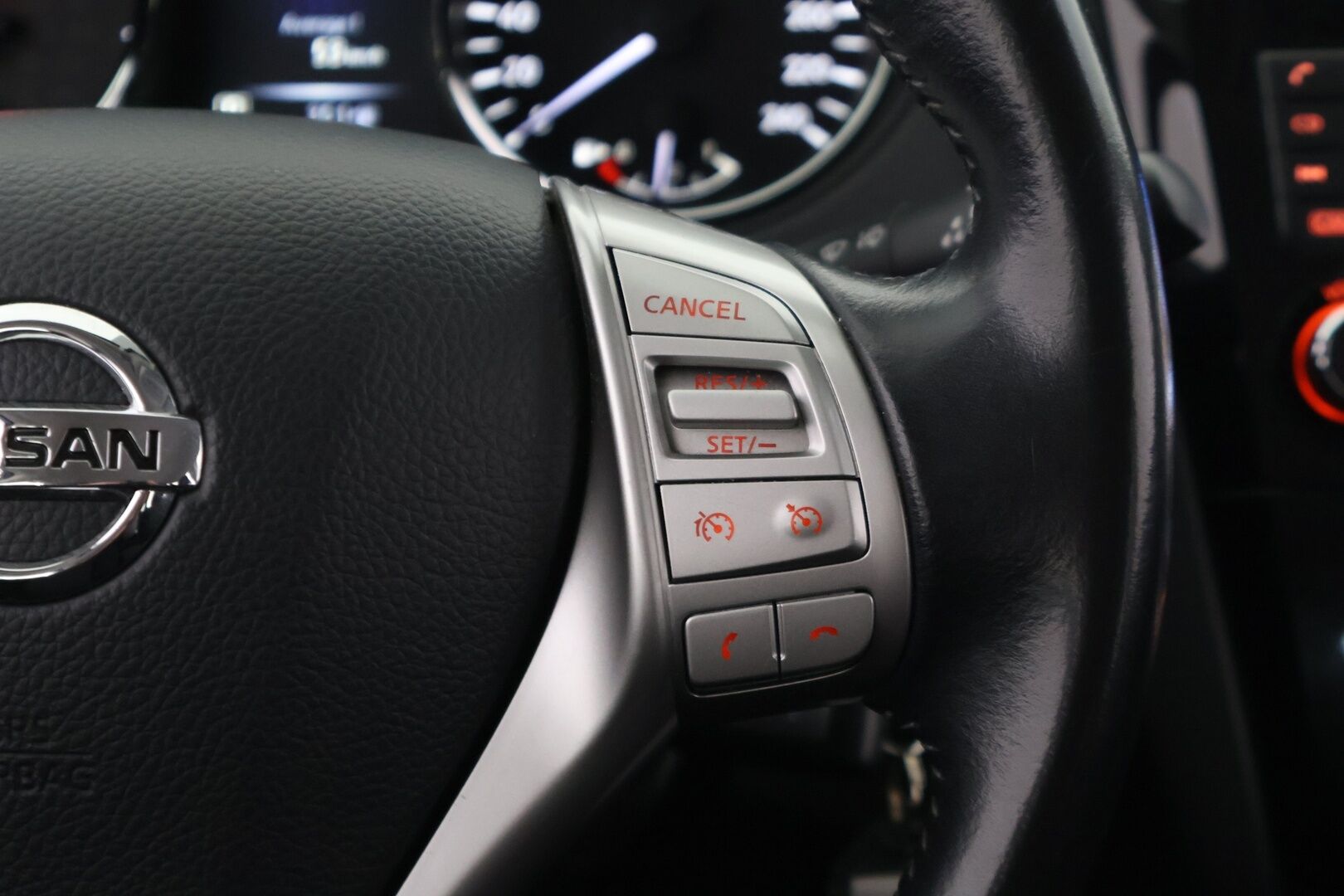 Nissan Qashqai 2016 DIG-T 115 Acenta 2WD Xtronic E6 Safety Pack Connect YritysOutlet - Myydään vain yrityksille - Juuri katsastettu / Lohko / Kahdet renkaat vanteilla / P-kamera /Suomi-auto /Isofix / Bluetooth / Tutkat edessä ja takana