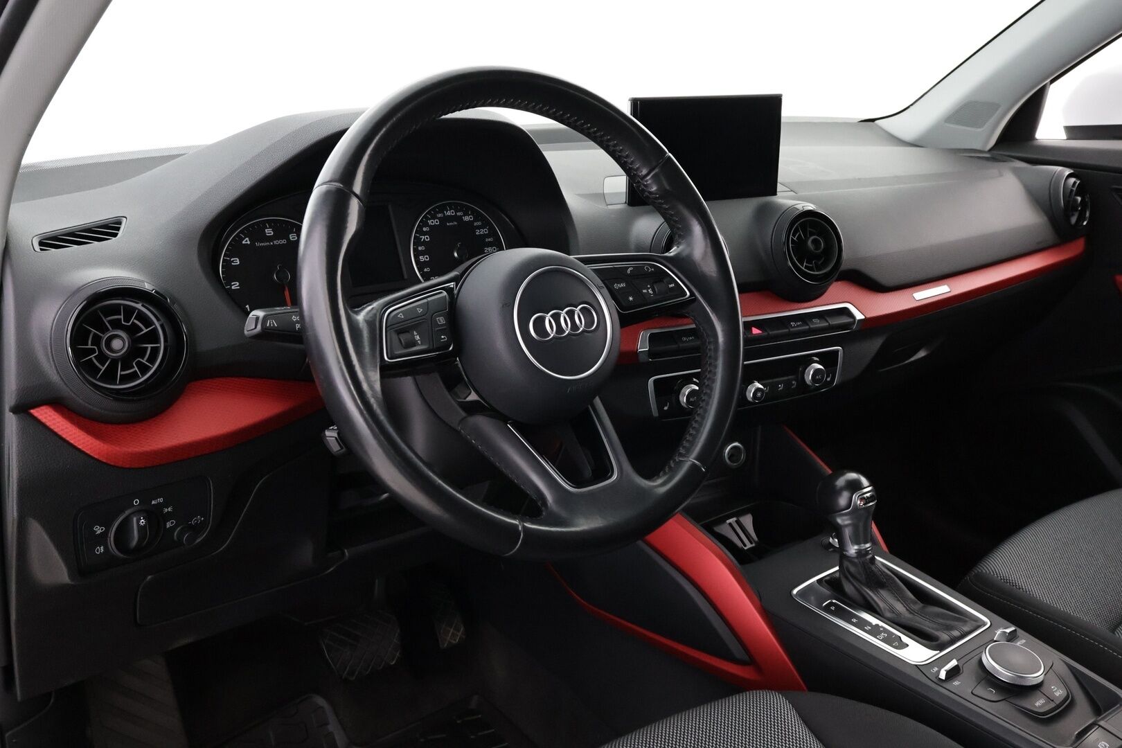 Audi Q2 2017 Business Sport 1,4 TFSI COD 110 kW S tronic