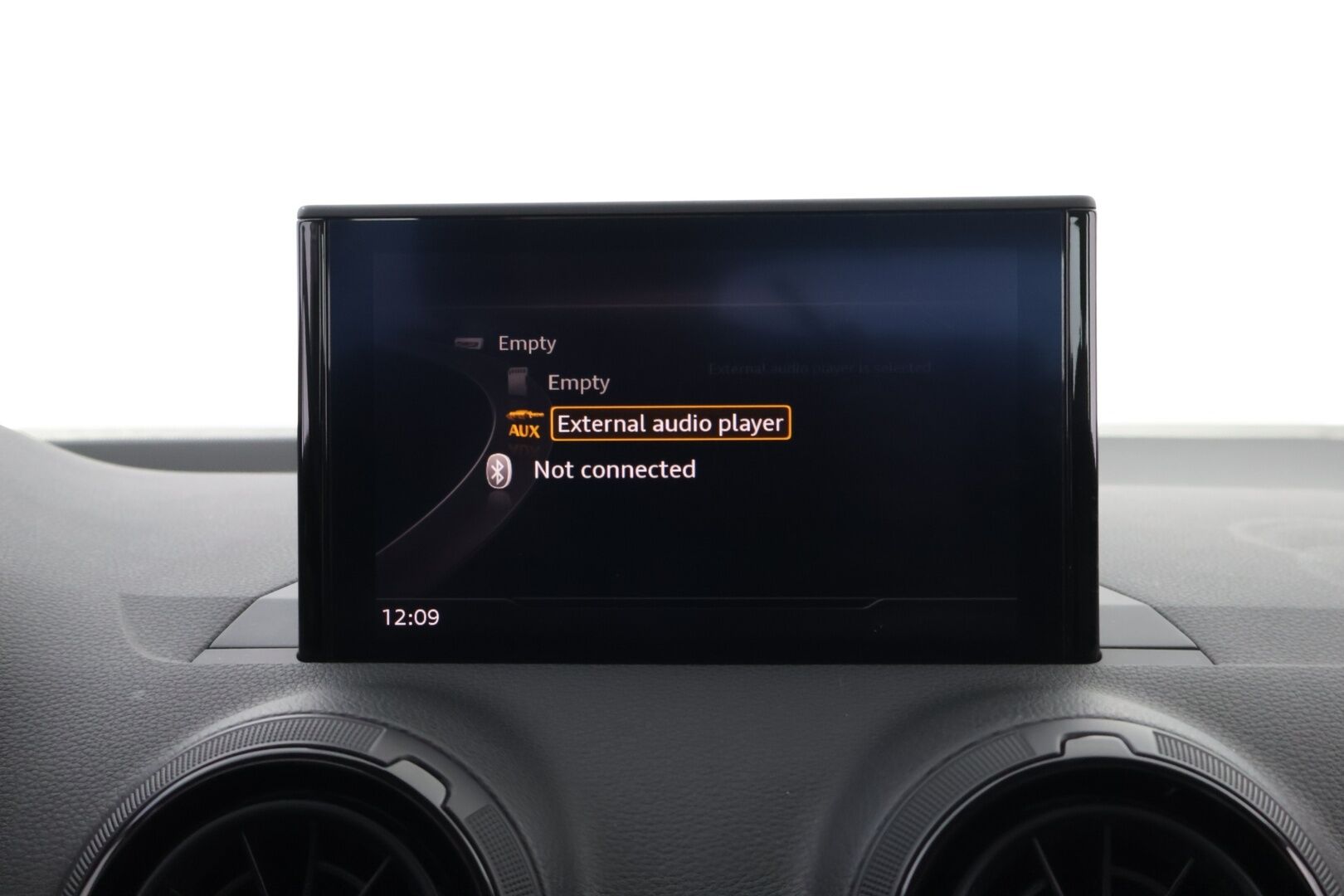 Audi Q2 2017 Business Sport 1,4 TFSI COD 110 kW S tronic