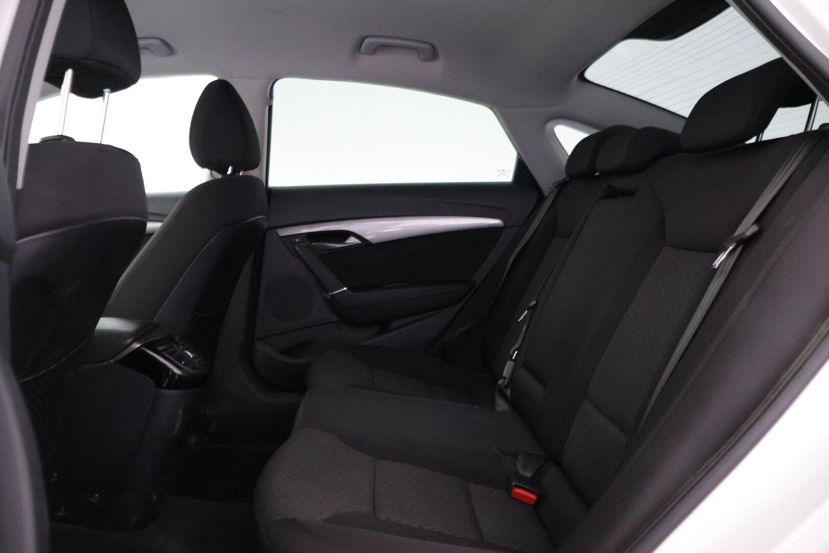 Hyundai i40 Sedan 2017 1,7 CRDi 6MT ISG Classic - | Suomi-auto | Vakkari | Lisäpitkä | 2x Kunnon Renkaat | Huollettu hyvin |