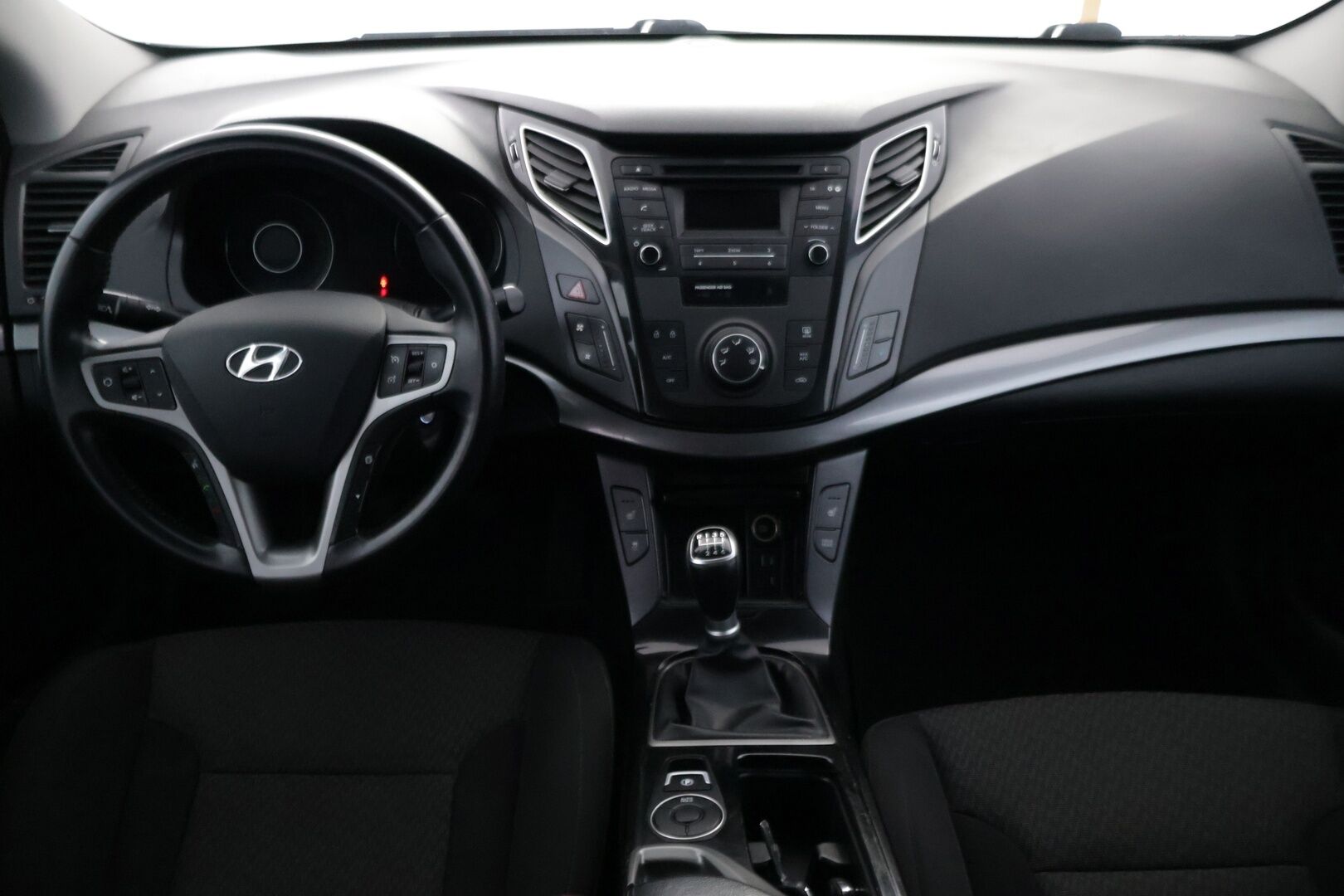 Hyundai i40 Sedan 2017 1,7 CRDi 6MT ISG Classic - | Suomi-auto | Vakkari | Lisäpitkä | 2x Kunnon Renkaat | Huollettu hyvin |