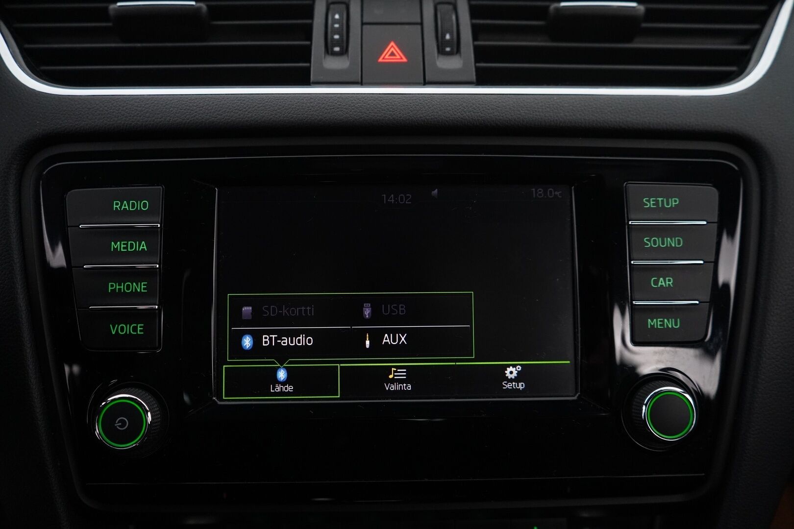 Skoda Octavia 2017 Combi 2,0 TDI 184 RS DSG Autom. * ACC / Webasto / Tutkat / Koukku / Sporttipenkit * -  Suomi-auto / Kahdet Skodan vanteet / Myydään juuri huollettuna