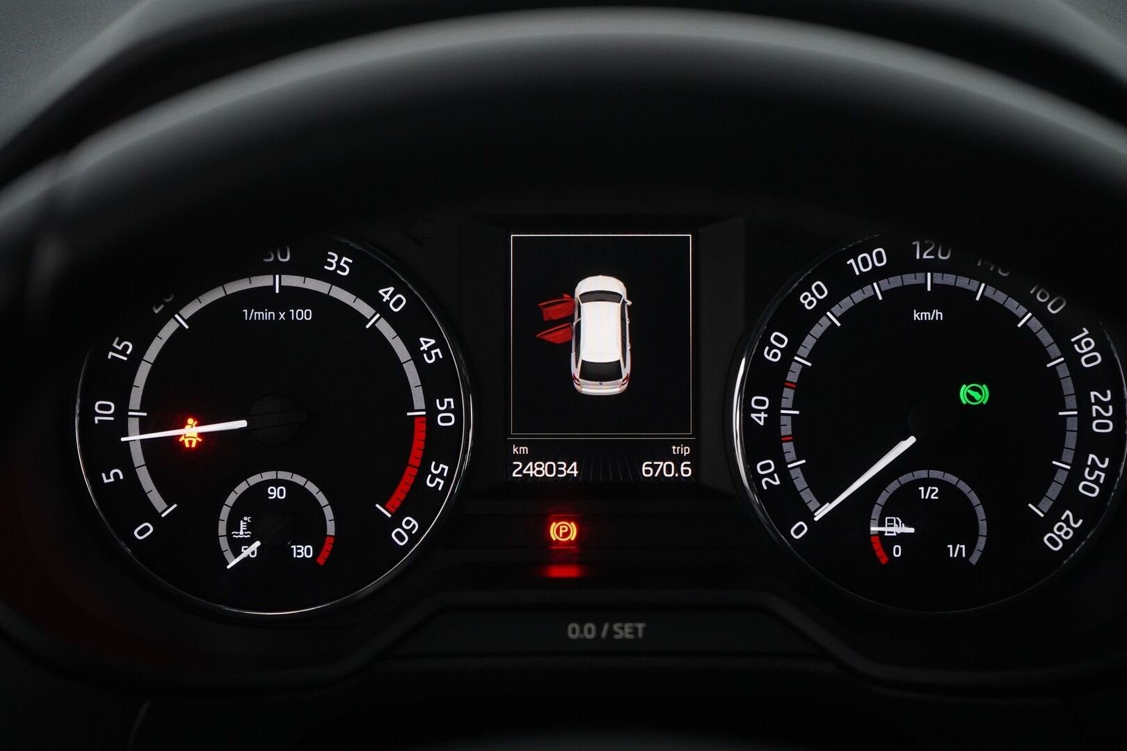 Skoda Octavia 2017 Combi 2,0 TDI 184 RS DSG Autom. * ACC / Webasto / Tutkat / Koukku / Sporttipenkit * -  Suomi-auto / Kahdet Skodan vanteet / Myydään juuri huollettuna