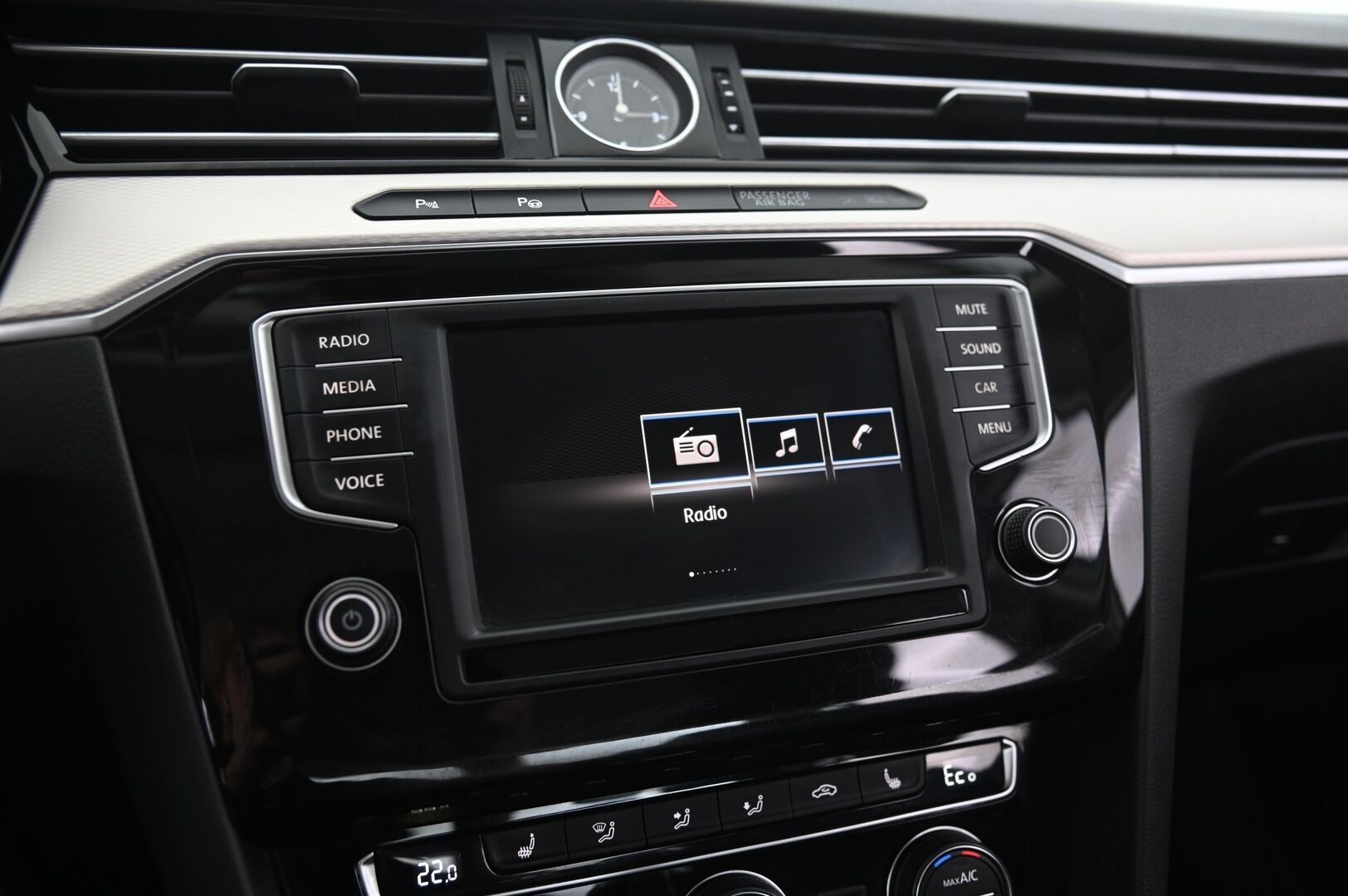 Volkswagen Passat 2017 Sedan GTE Plug-In Hybrid 160 kW (218 hv) DSG-automaatti - *Myyydään Huutokaupat.com*
