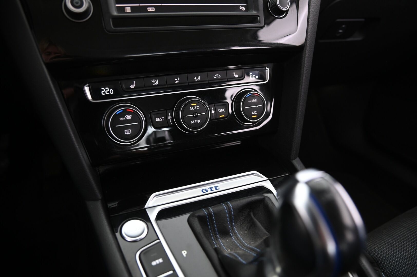 Volkswagen Passat 2017 Sedan GTE Plug-In Hybrid 160 kW (218 hv) DSG-automaatti - *Myyydään Huutokaupat.com*