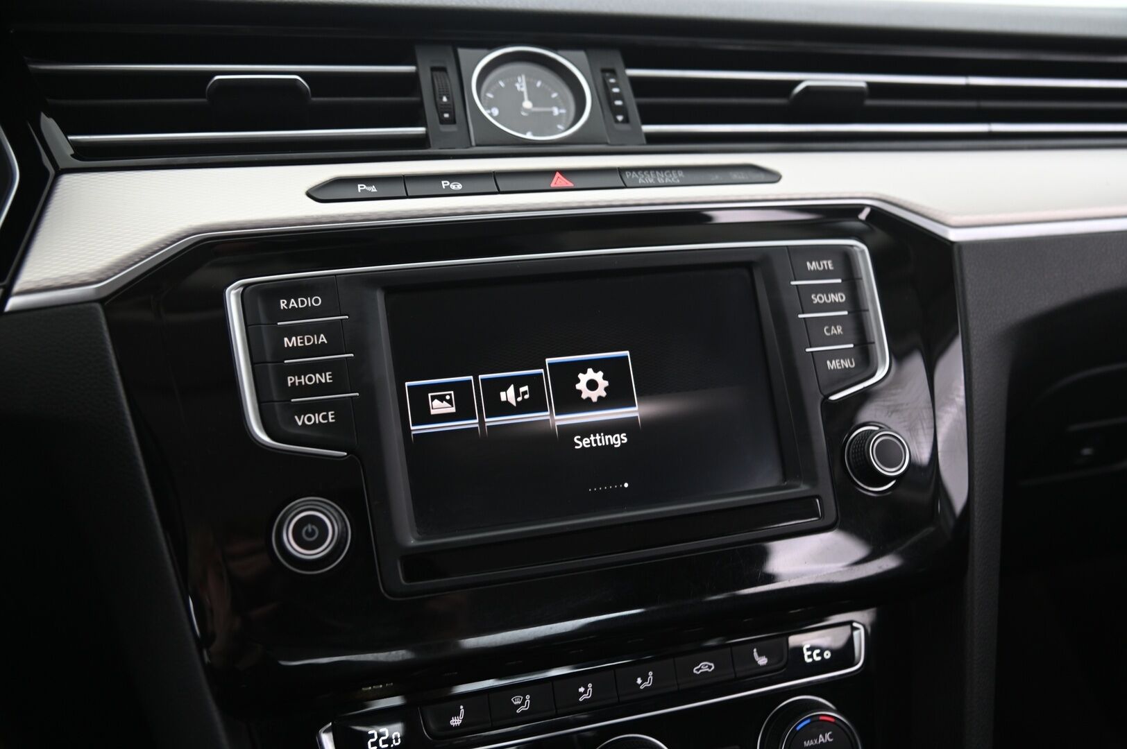 Volkswagen Passat 2017 Sedan GTE Plug-In Hybrid 160 kW (218 hv) DSG-automaatti - *Myyydään Huutokaupat.com*