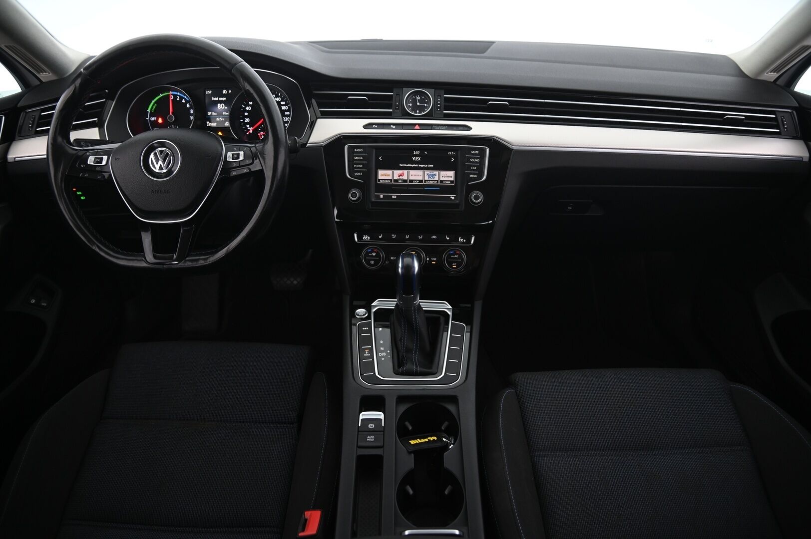 Volkswagen Passat 2017 Sedan GTE Plug-In Hybrid 160 kW (218 hv) DSG-automaatti - *Myyydään Huutokaupat.com*