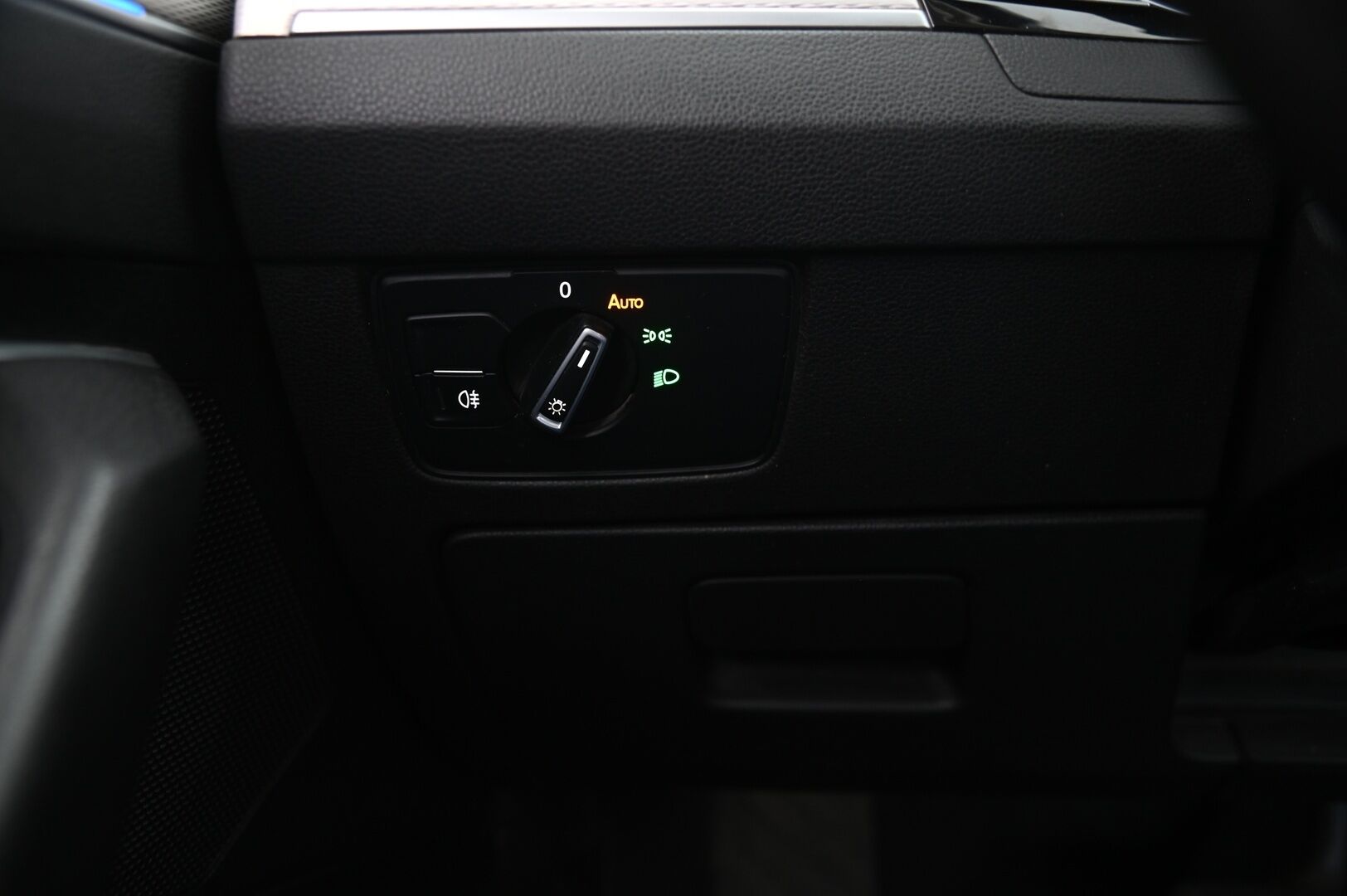 Volkswagen Passat 2017 Sedan GTE Plug-In Hybrid 160 kW (218 hv) DSG-automaatti - *Myyydään Huutokaupat.com*