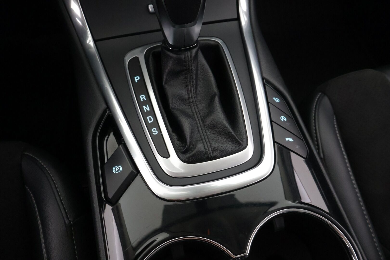 Ford S-Max 2016 2,0 TDCi 150hv PowerShift A6 Titanium 5D *Vakkari / Tutkat / Sähköpenkit / 7-Paikkaa* - *Viimeisin huolto 05.2025 / Kahdet renkaat alumiinivantein / Suomi-auto*