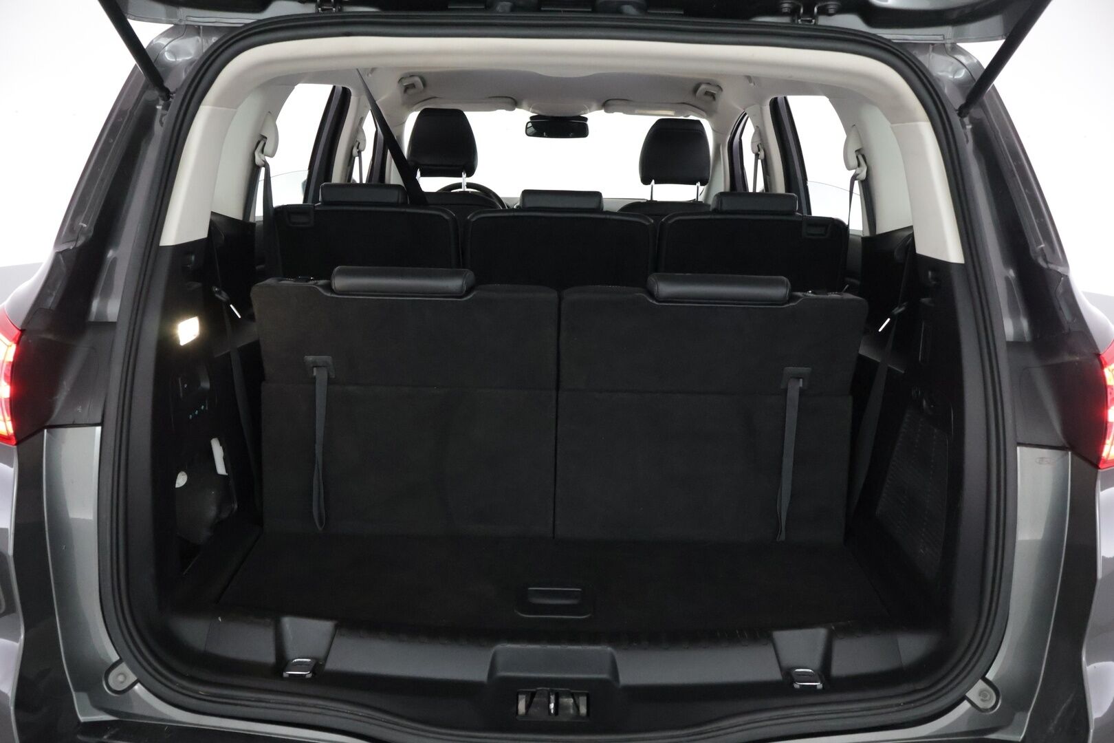 Ford S-Max 2016 2,0 TDCi 150hv PowerShift A6 Titanium 5D *Vakkari / Tutkat / Sähköpenkit / 7-Paikkaa* - *Viimeisin huolto 05.2025 / Kahdet renkaat alumiinivantein / Suomi-auto*