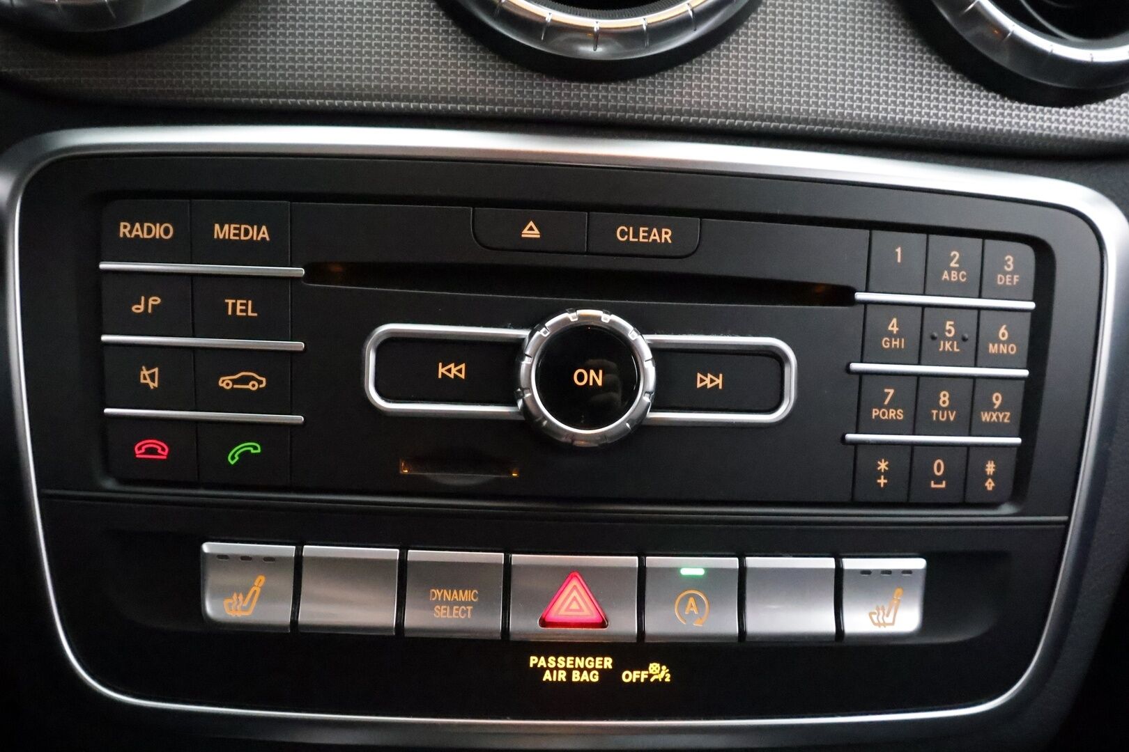 Mercedes-Benz CLA 2017 180 A Shooting Brake Premium Business - | Koukku | P.Kamera | LED-High Performance | Sporttipenkit | Apple&Android | Facelift | Lohkolämmitin | Vakkari | Suomi-auto | Kahdet renkaat | 