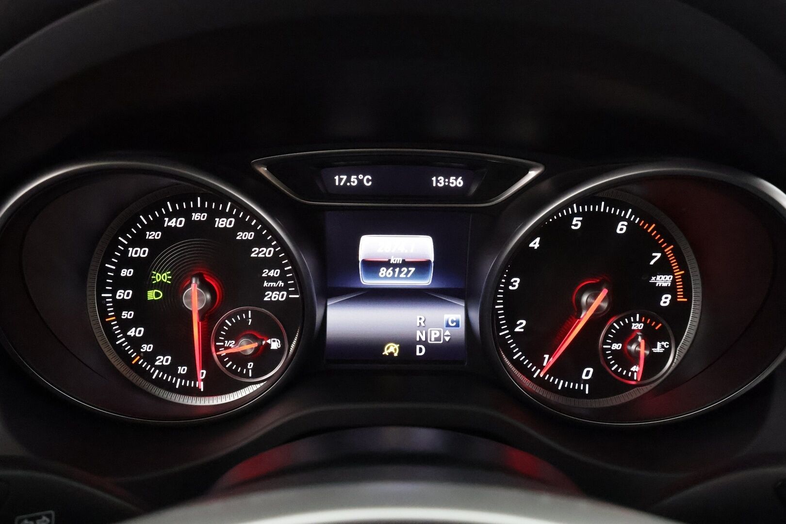 Mercedes-Benz CLA 2017 180 A Shooting Brake Premium Business - | Koukku | P.Kamera | LED-High Performance | Sporttipenkit | Apple&Android | Facelift | Lohkolämmitin | Vakkari | Suomi-auto | Kahdet renkaat | 