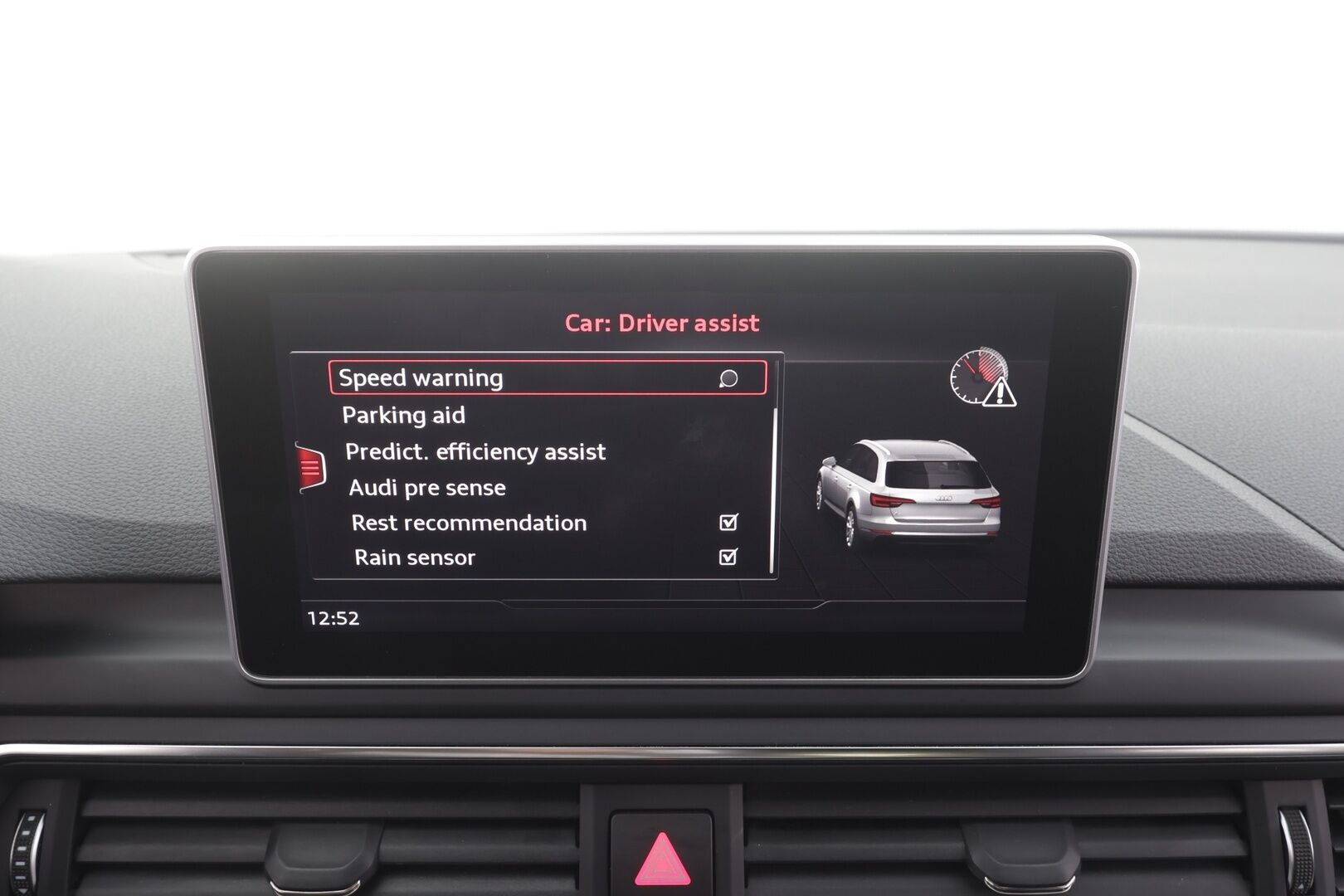 Audi A4 2017 Avant Land of quattro 2,0 TFSI 185 kW quattro S tronic - | Webasto | Koukku | Matrix | P.Tutkat | Vakkari | Bluetooth | Sporttipenkit | Digimittaristo | Navi | Suomi-auto | Kahdet renkaat aluvanteilla |
