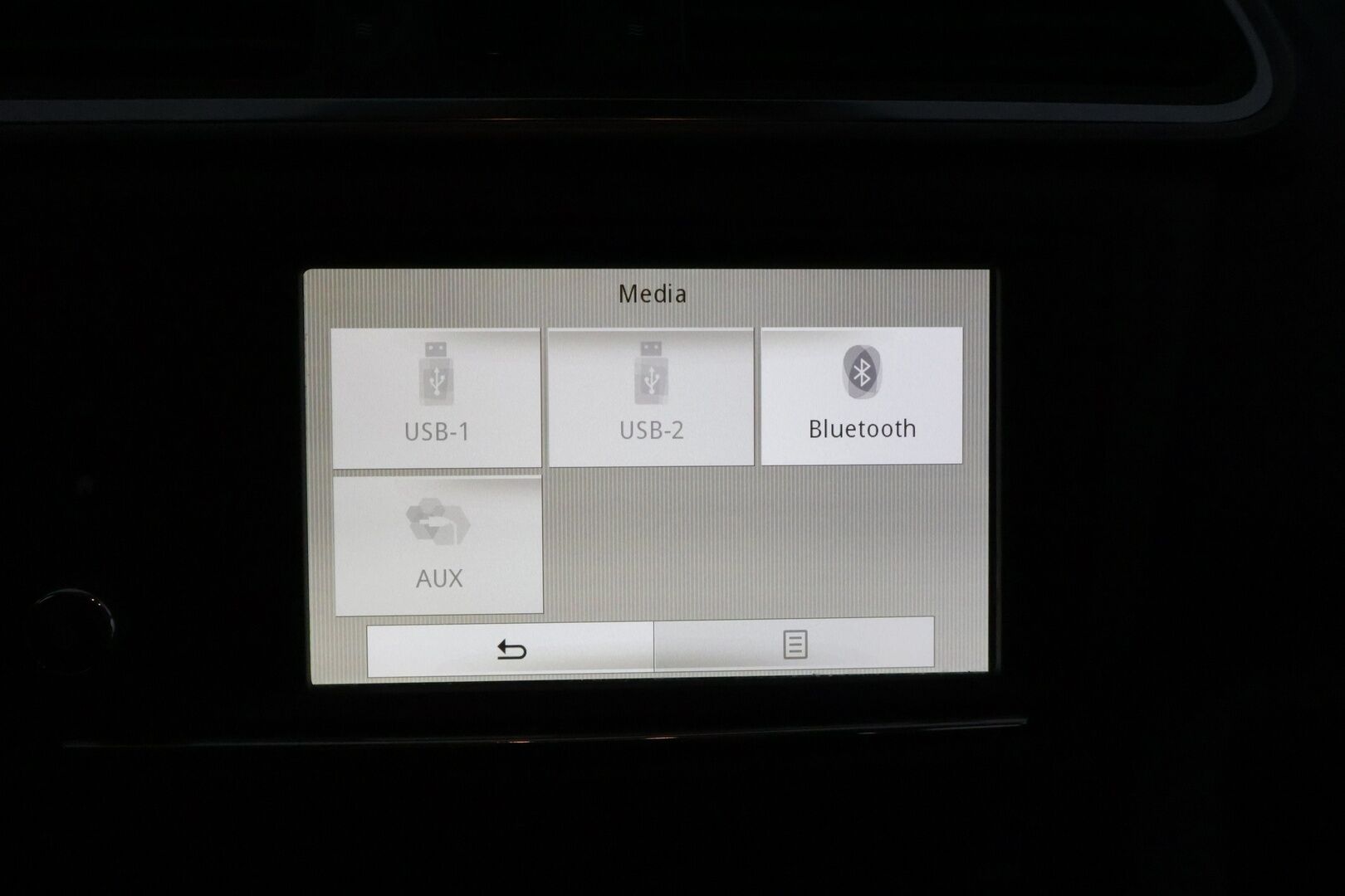 Renault Kadjar 2017 Energy TCe 130 Zen* Vakkari / Mäkilähtöavustin / Lohkolämmitin * - * Suomi-auto / Kahdet renkaat / Juuri huollettu sekä hiljattain katsastettu *