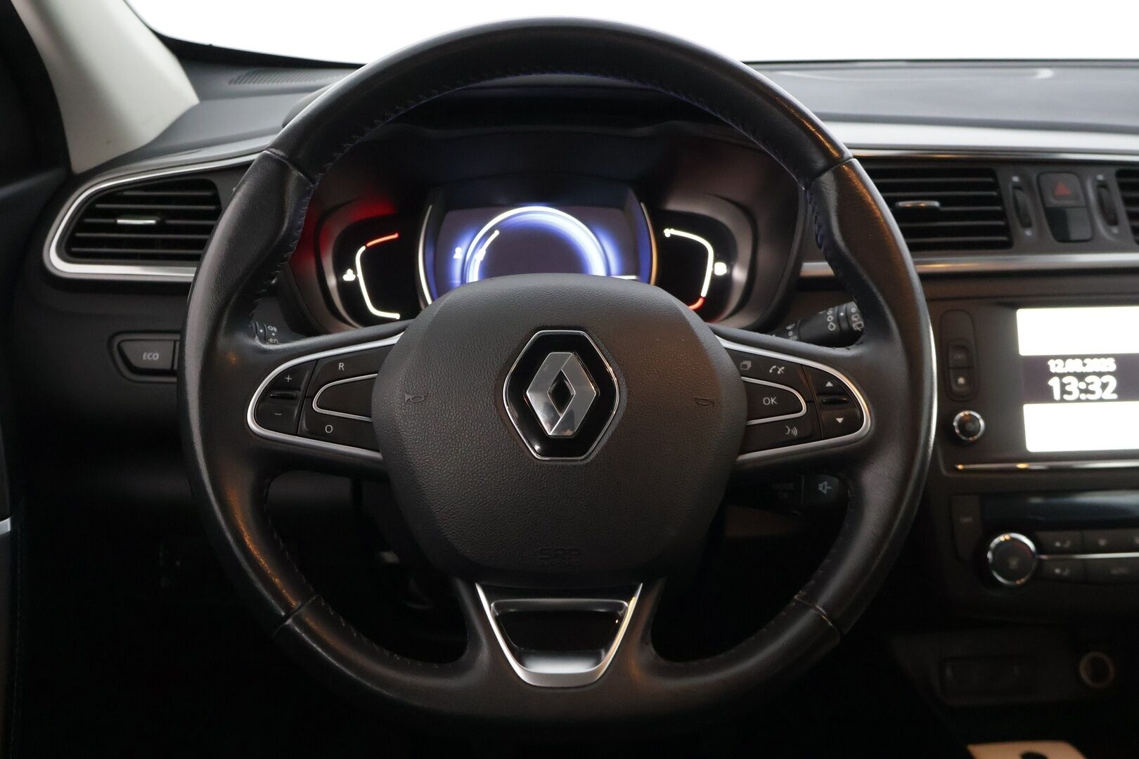 Renault Kadjar 2017 Energy TCe 130 Zen* Vakkari / Mäkilähtöavustin / Lohkolämmitin * - * Suomi-auto / Kahdet renkaat / Juuri huollettu sekä hiljattain katsastettu *