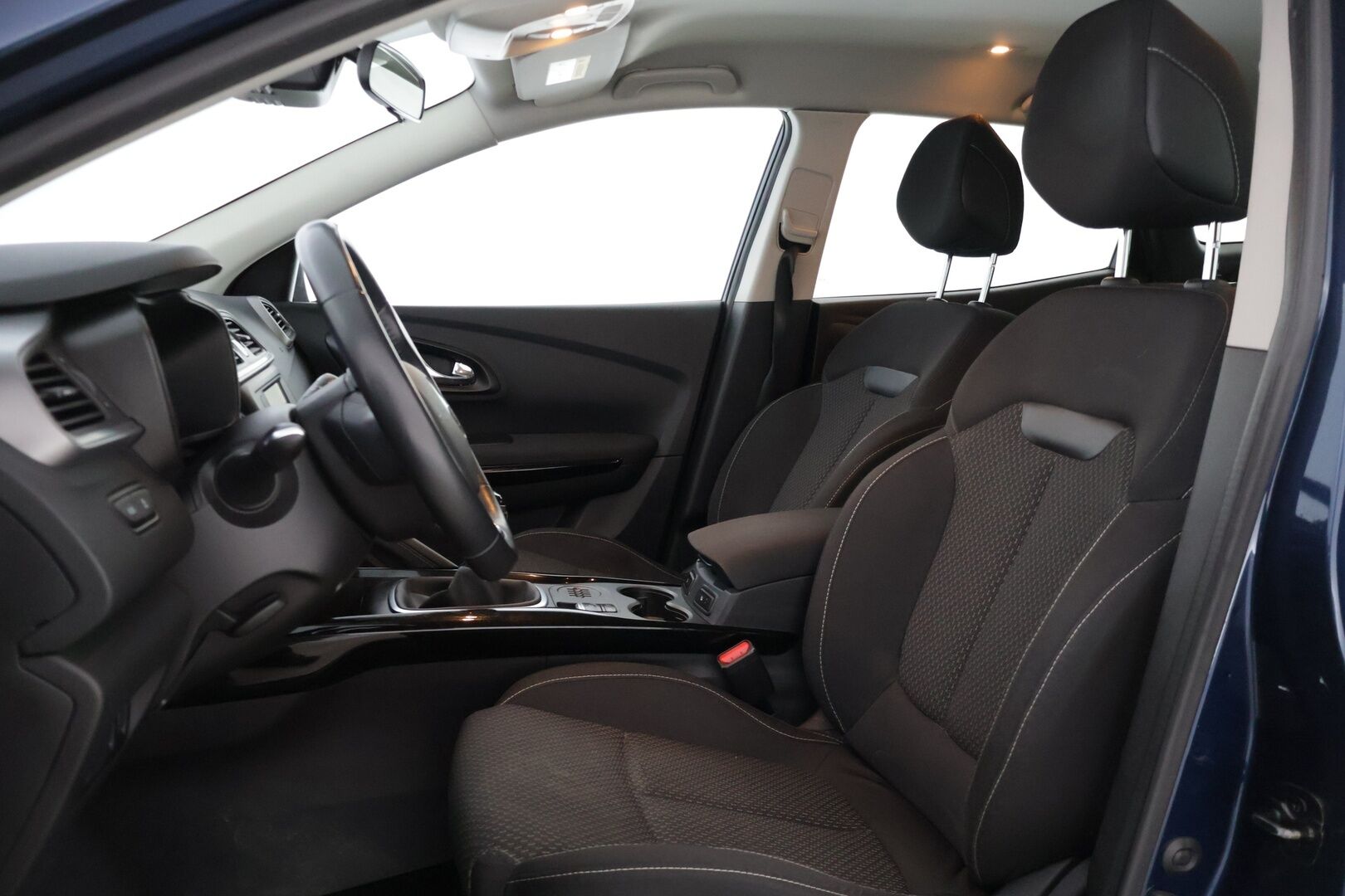 Renault Kadjar 2017 Energy TCe 130 Zen* Vakkari / Mäkilähtöavustin / Lohkolämmitin * - * Suomi-auto / Kahdet renkaat / Juuri huollettu sekä hiljattain katsastettu *