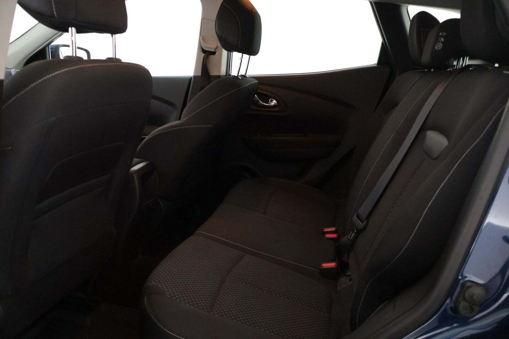 Renault Kadjar 2017 Energy TCe 130 Zen* Vakkari / Mäkilähtöavustin / Lohkolämmitin * - * Suomi-auto / Kahdet renkaat / Juuri huollettu sekä hiljattain katsastettu *