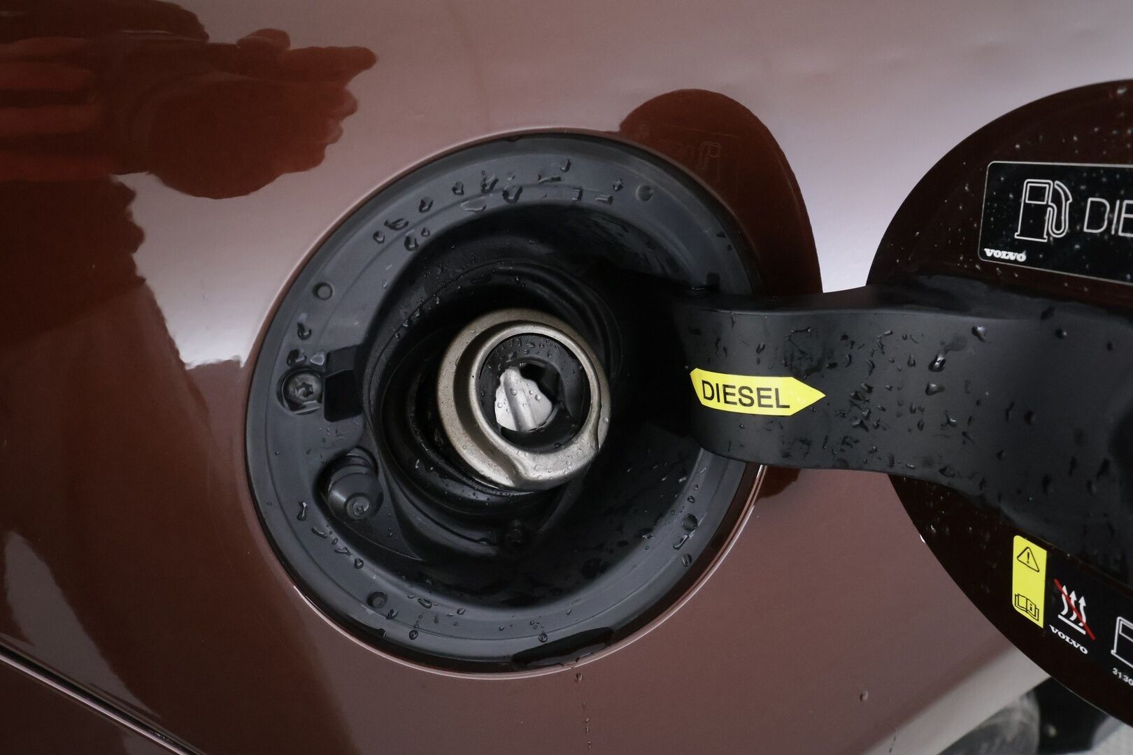 Volvo V40 Cross Country 2017 D2 Business aut * Vakkari / Panorama / P.kamera / LED / Navi / Koukku / Webasto / Tuulilasinlämmitin / Digimittaristo * - Suomi-auto / Kahdet renkaat aluvanteilla - HULLUT JOULUT KORKOTARJOUS 2,49% 