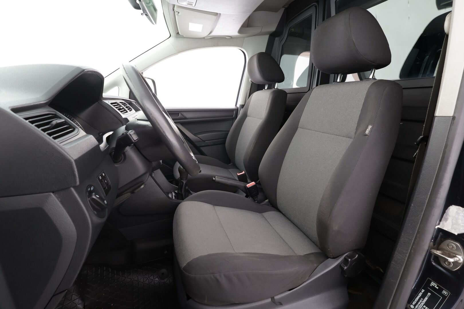 Volkswagen Caddy 2017 umpipakettiauto 2,0 TDI 75kW * Webasto / Koukku / Vakkari / P.Tutka / Ilmastointi / Bluetooth * - Suomi-auto / Kahdet renkaat - HULLUT AVAJAISHULINAT KORKOTARJOUS 3,29 %