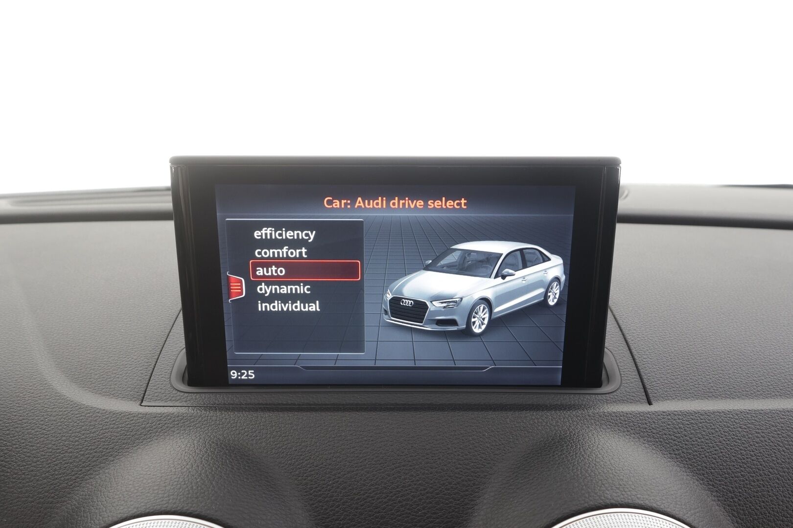 Audi A3 2017 Sedan First Edition Business Sport 1,4 TFSI COD 110 kW ultra S tronic - | ACC | Facelift | B&O | LED | Kattoluukku | Sporttipenkit | Urheilualusta | Keyless | Drive Select | Apple & Android | 2x renkaat aluin | Suomiauto |