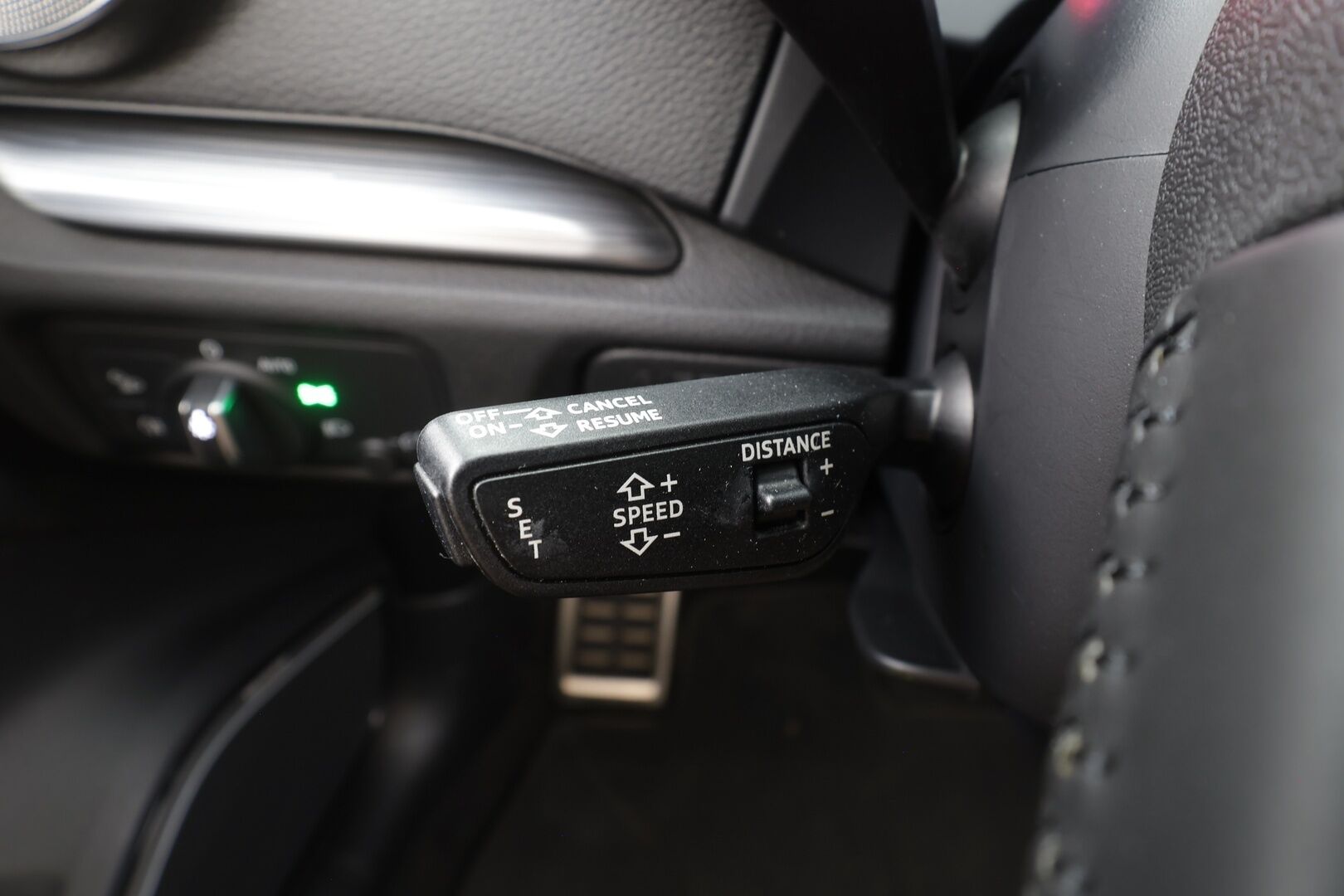 Audi A3 2017 Sedan First Edition Business Sport 1,4 TFSI COD 110 kW ultra S tronic - | ACC | Facelift | B&O | LED | Kattoluukku | Sporttipenkit | Urheilualusta | Keyless | Drive Select | Apple & Android | 2x renkaat aluin | Suomiauto |