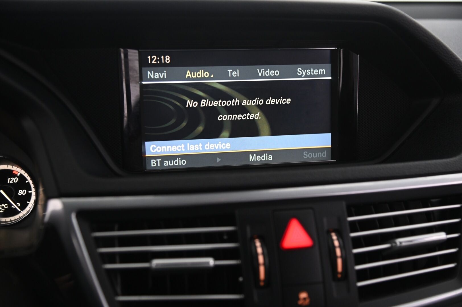 Mercedes-Benz E 2010 350 CDI 4Matic AMG-Styling *Nahkasisusta / Tutkat /  Navi / Rattivaihteet* - Juuri huollettu&katsastettu / Amg sisä- ja ulkonäköpaketti / Väkivahva 3.0L mersun diesel / Tummennetut takalasit 