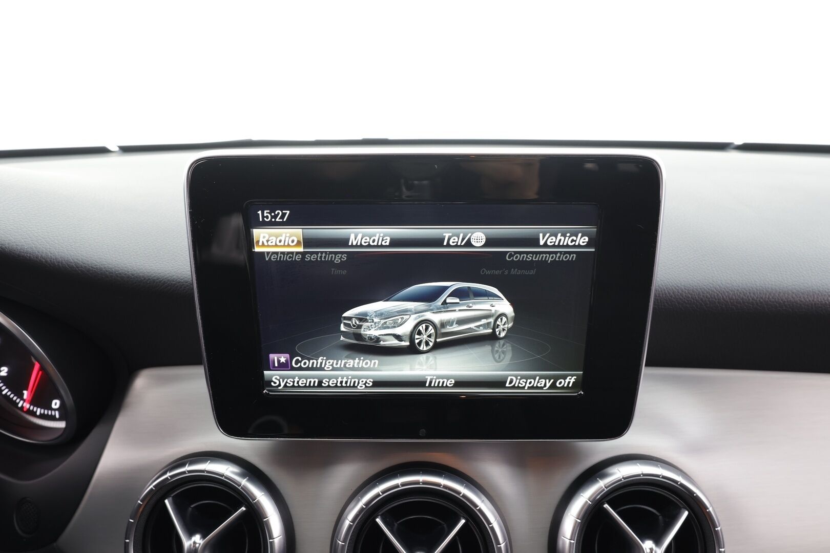 Mercedes-Benz CLA 2017 180 A Shooting Brake Business AMG - | LED | Sporttipenkit | Nahka-alcantara | Peruutuskamera | Bluetooth | Active Brake Assist | Vakkari | Aut. ilmastointi | 2x renkaat aluin | 