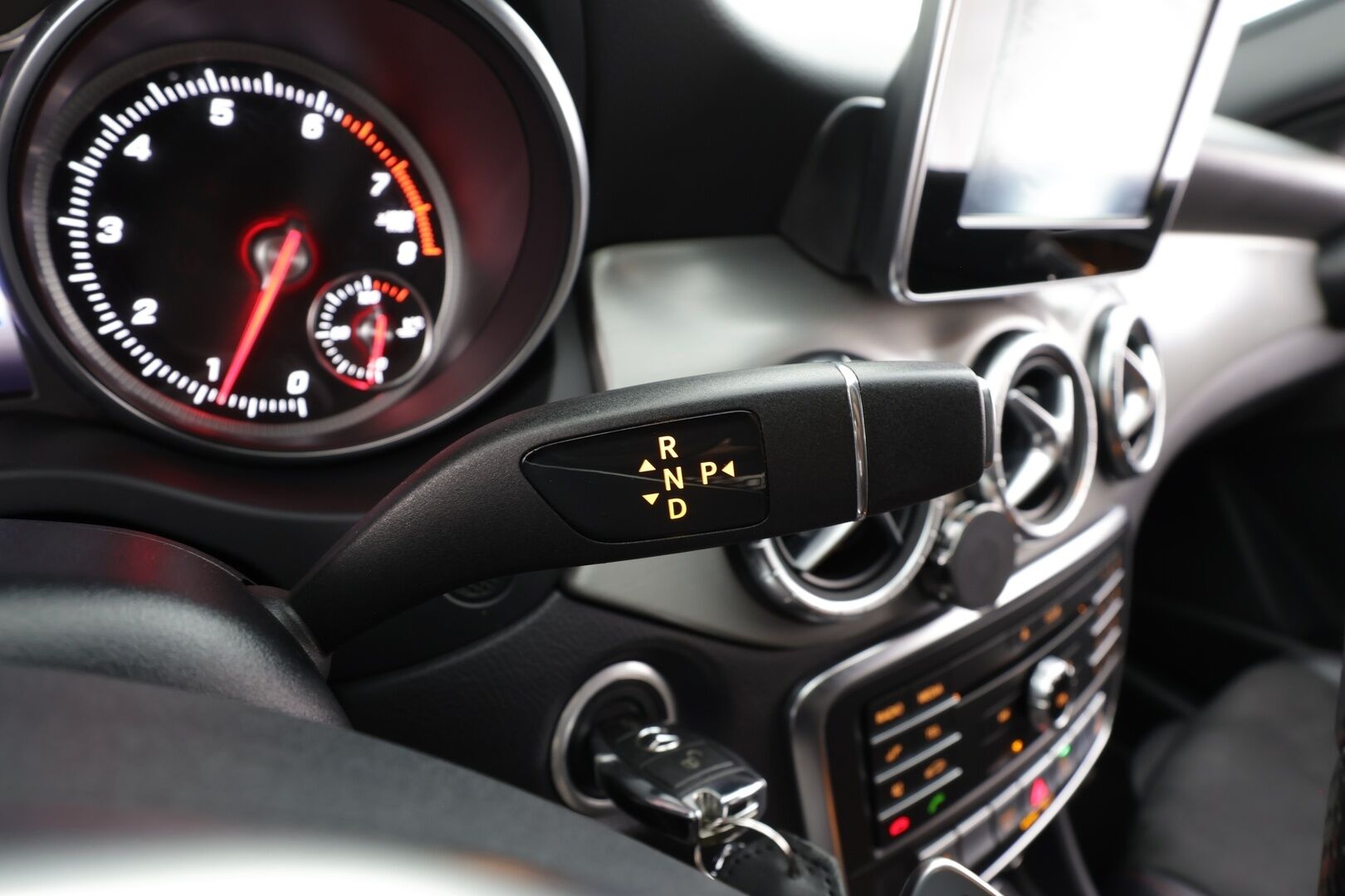 Mercedes-Benz CLA 2017 180 A Shooting Brake Business AMG - | LED | Sporttipenkit | Nahka-alcantara | Peruutuskamera | Bluetooth | Active Brake Assist | Vakkari | Aut. ilmastointi | 2x renkaat aluin | 