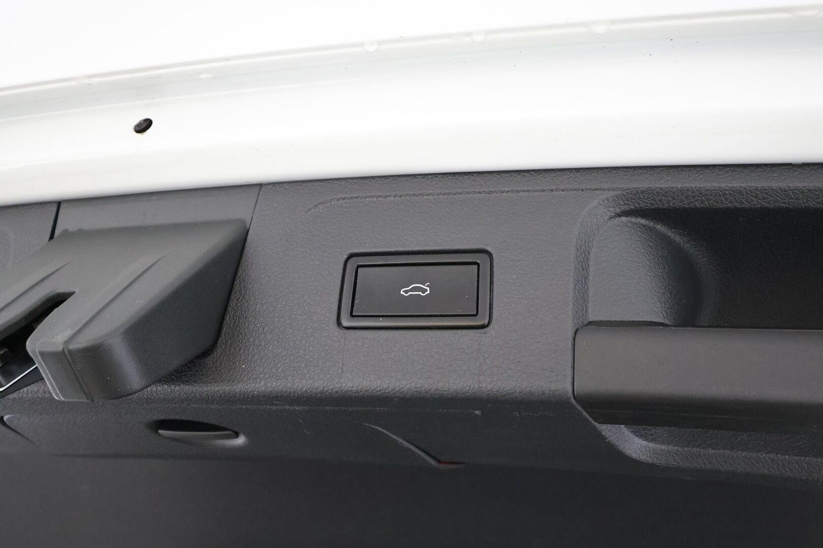 Volkswagen Passat 2017 Variant Comfortline 2,0 TDI 110 kW DSG * Webasto / ACC / LED / P.Tutkat / Navi * - Suomi-auto / Kahdet renkaat aluvanteilla - HULLUT AVAJAISHULINAT KORKOTARJOUS 3,29 %