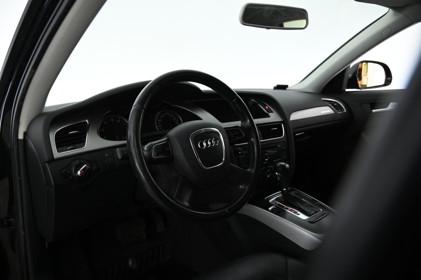 Audi A4 allroad quattro 2010 A4 ALLROAD QUATTRO Farmari *Myydään huutokaupat.com*