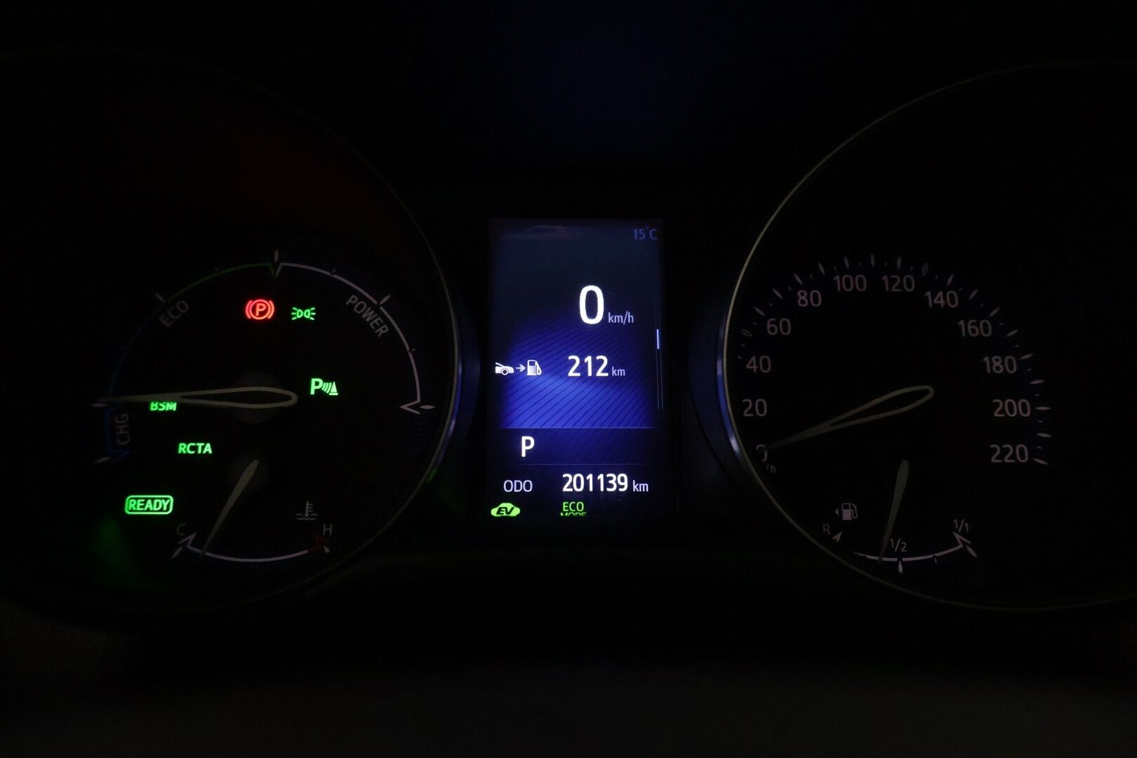 Toyota C-HR 2017 1,8 Hybrid Style *ACC / JBL / Lohko / BLIS / Navi / KeyLess / P-kamera / Ratinlämmitin / Vetokoukku / LED* - *2x renkaat / Merkkihuollettu / Suomi-auto*