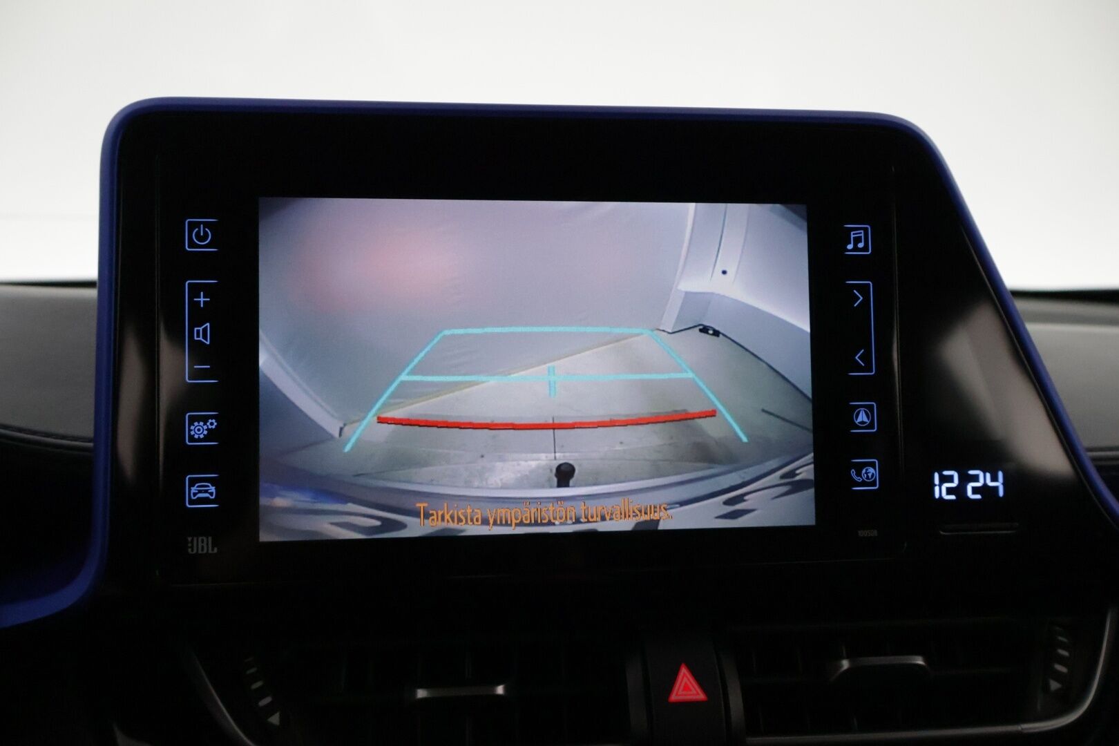 Toyota C-HR 2017 1,8 Hybrid Style *ACC / JBL / Lohko / BLIS / Navi / KeyLess / P-kamera / Ratinlämmitin / Vetokoukku / LED* - *2x renkaat / Merkkihuollettu / Suomi-auto*