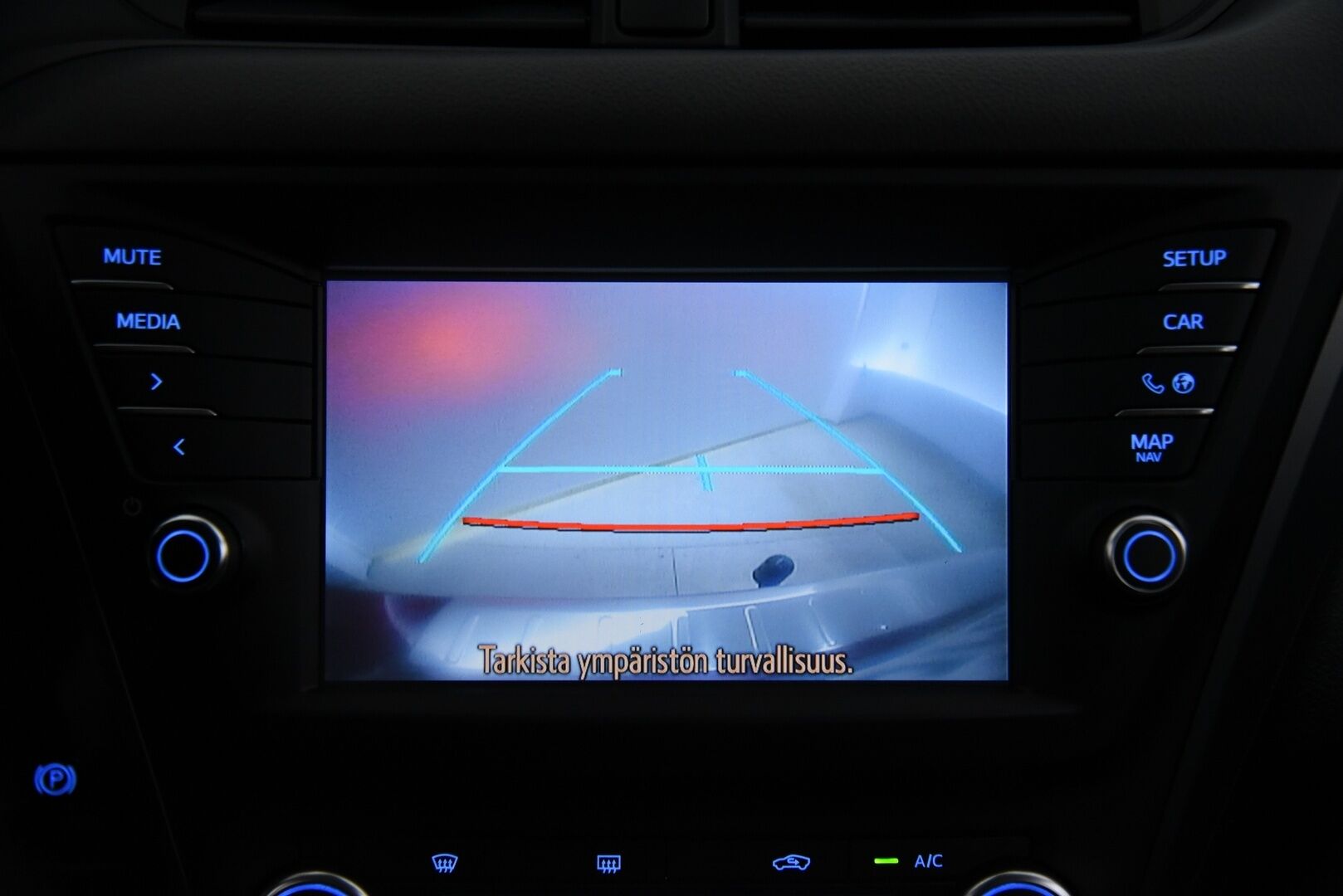 Toyota Avensis 2017 1,8 Valvematic Active Edition Touring Sports Multidrive S / Koukku / Lohko+Sisäpist. / P.kamera / Kaistavahti / LED - Juuri huollettu hieno Suomi-auto! / Juuri katsastettu!