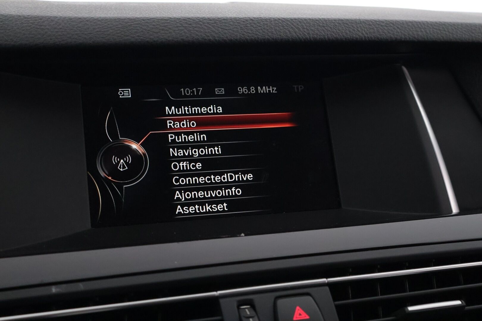 BMW 518 2016 F11 Touring 518d A Exclusive M-Sport Look - YritysOutlet - Myydään vain yrityksille *Navi/Nahkasisusta/Sähköluukku - Pitkä leima! / Hyvät nastat! / Juuri katsastettu!