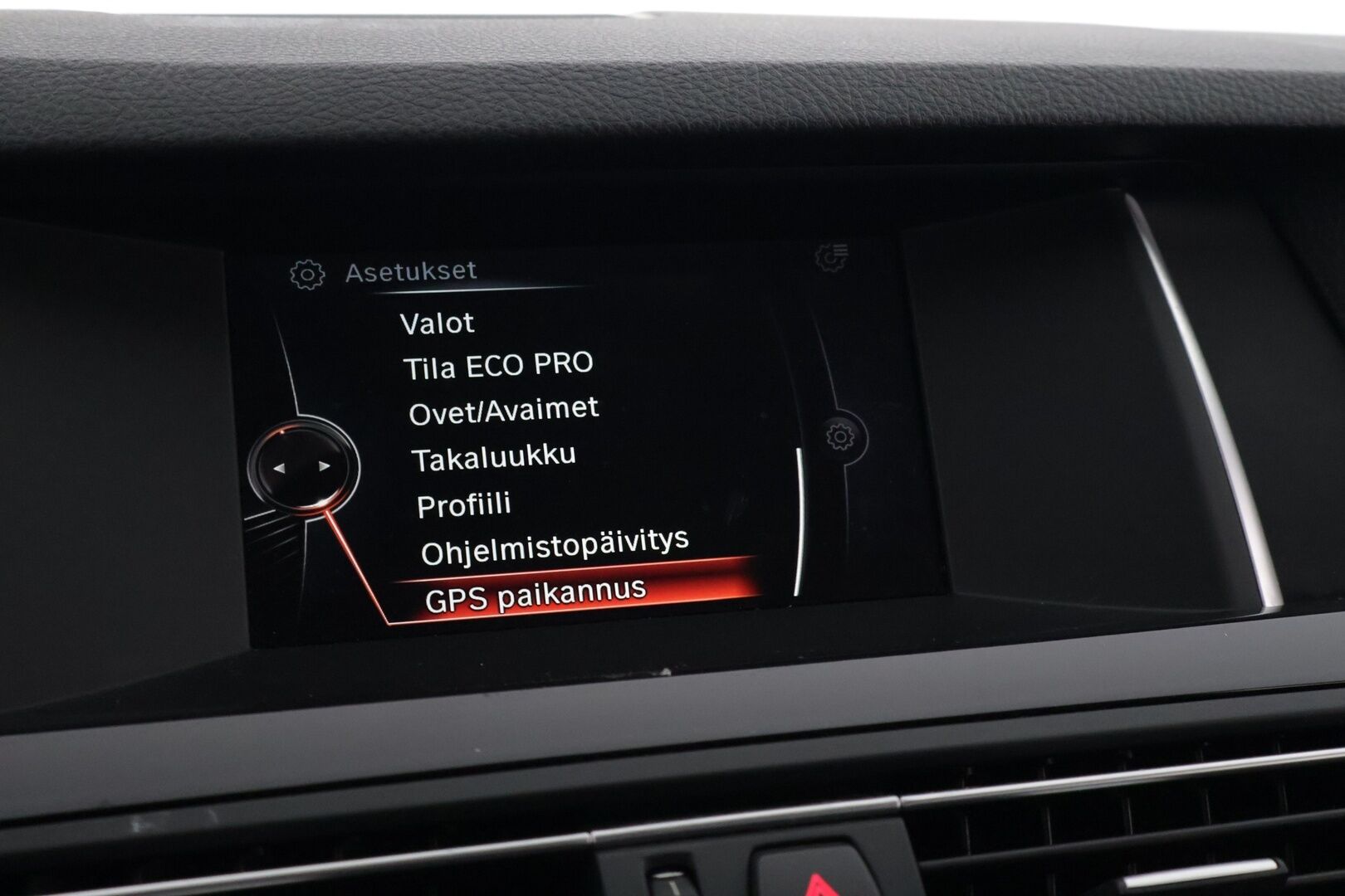 BMW 518 2016 F11 Touring 518d A Exclusive M-Sport Look - YritysOutlet - Myydään vain yrityksille *Navi/Nahkasisusta/Sähköluukku - Pitkä leima! / Hyvät nastat! / Juuri katsastettu!