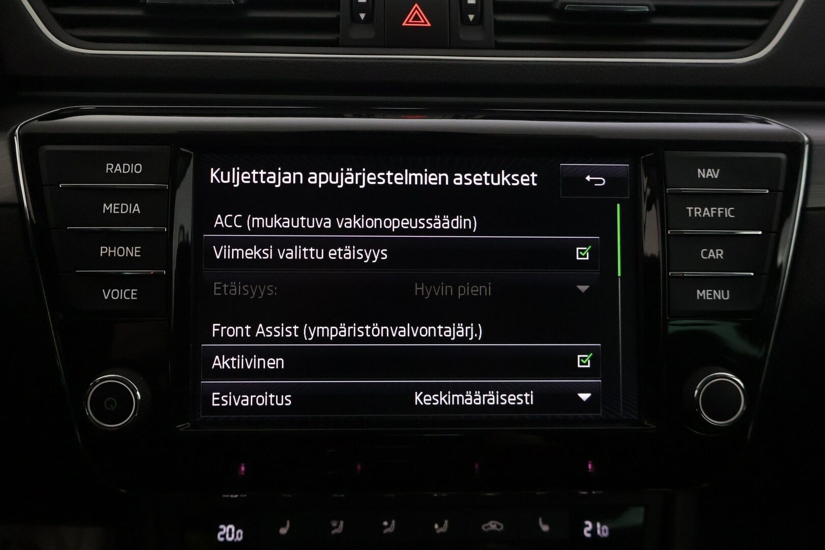 Skoda Superb 2017 Combi 2,0 TDI 150 Style DSG Autom. - | 2 om. Suomi-Auto | Canton | ACC | Webasto | Keyless | S- kontti |