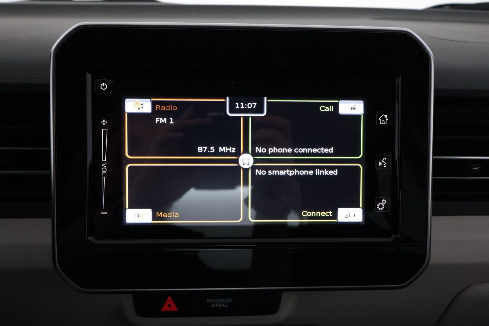 Suzuki Ignis 2019 1,2 DUALJET 4WD GL 5MT *Bluetooth / Ilmastointi / Peruutuskamera / Penkinlämmittimet / Lohkolämmitin / 2x Renkaat* - 2-omisteinen Suomi-auto / Huoltokirja / Pieniruokainen