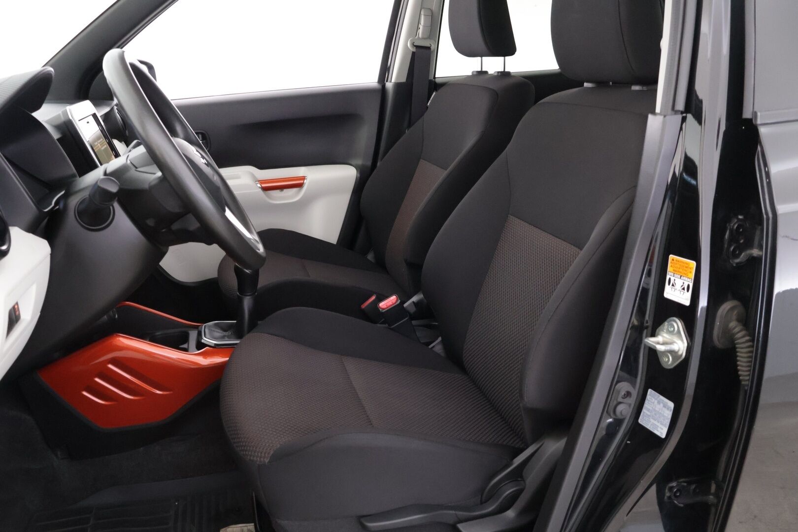Suzuki Ignis 2019 1,2 DUALJET 4WD GL 5MT *Bluetooth / Ilmastointi / Peruutuskamera / Penkinlämmittimet / Lohkolämmitin / 2x Renkaat* - 2-omisteinen Suomi-auto / Huoltokirja / Pieniruokainen