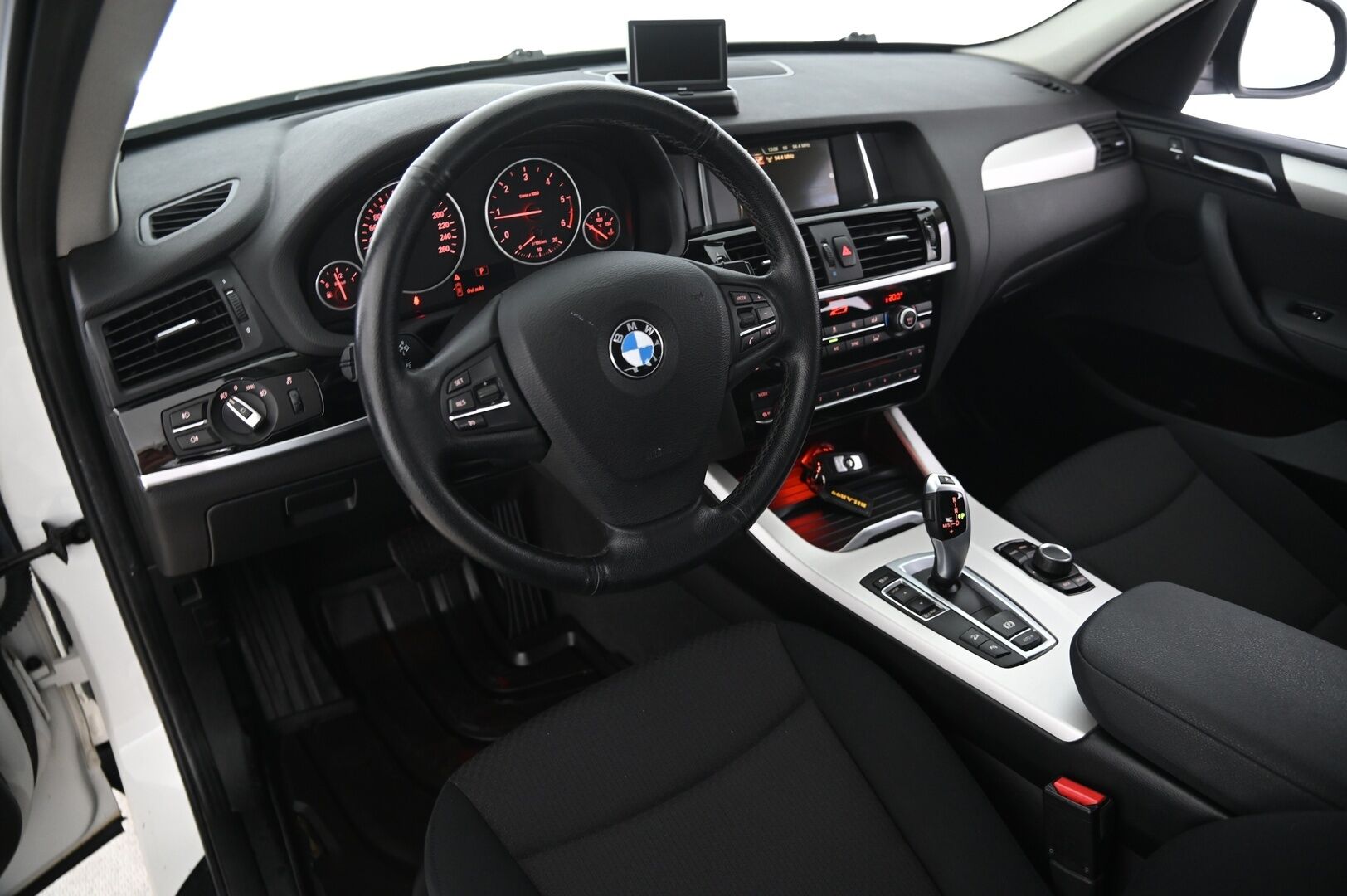BMW X3 2017 F25 xDrive20d A Business - Suomi-auto | Vakkari | Tutkat | Vetokoukku | Sähkö kontti | BT | 2x renkaat&alumiinivanteet
