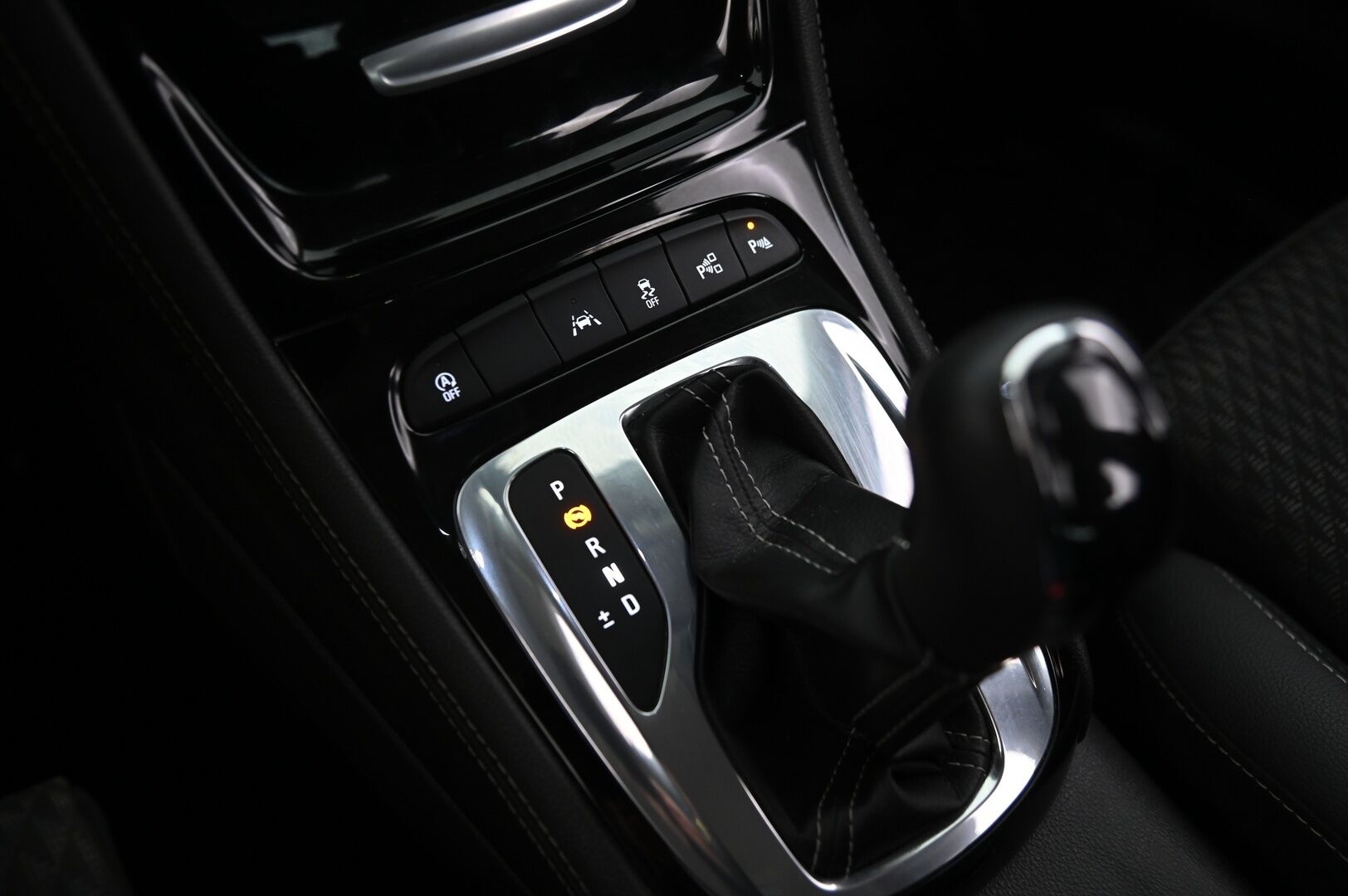 Opel Astra 2017 Sports Tourer Innovation 1,4 Turbo Start/Stop 110kW AT6 - Sporttipenkit / Webasto / Kamera / 2x alut / Suomiauto / Juuri huollettu / Blis / Lämpöratti / S-kontti / Appconneect / Kessy / Led